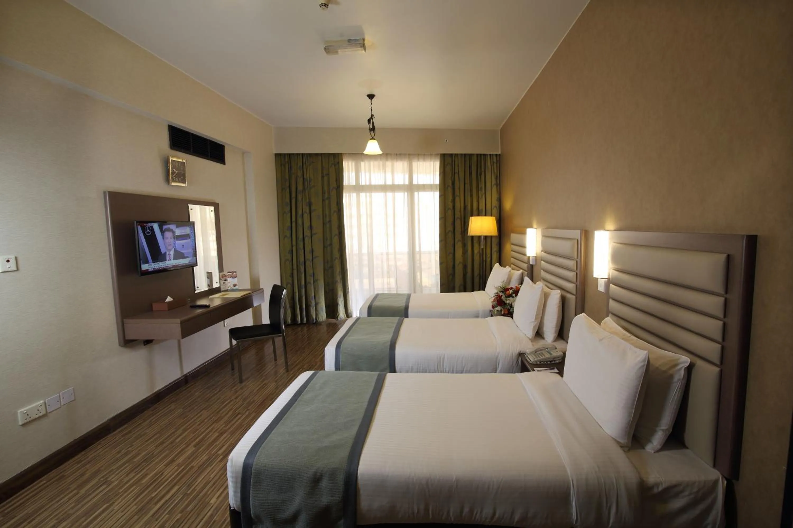 Photo of the whole room, Bed in Wave International Hotel
