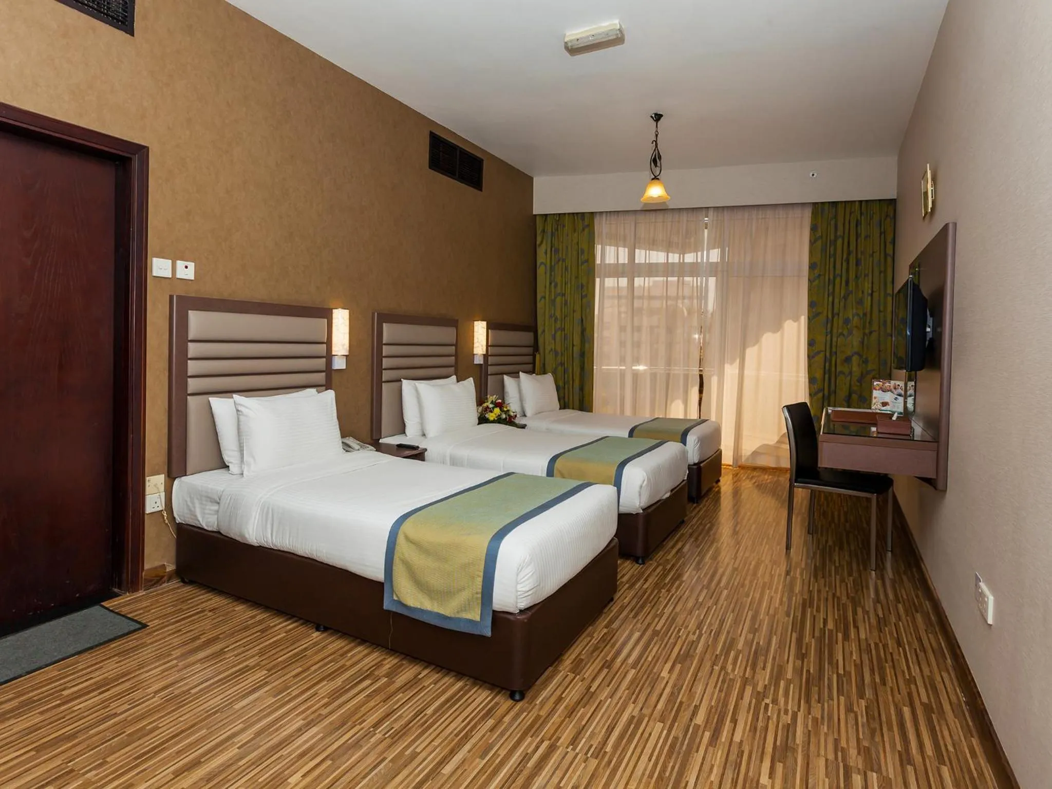 Bedroom, Bed in Wave International Hotel