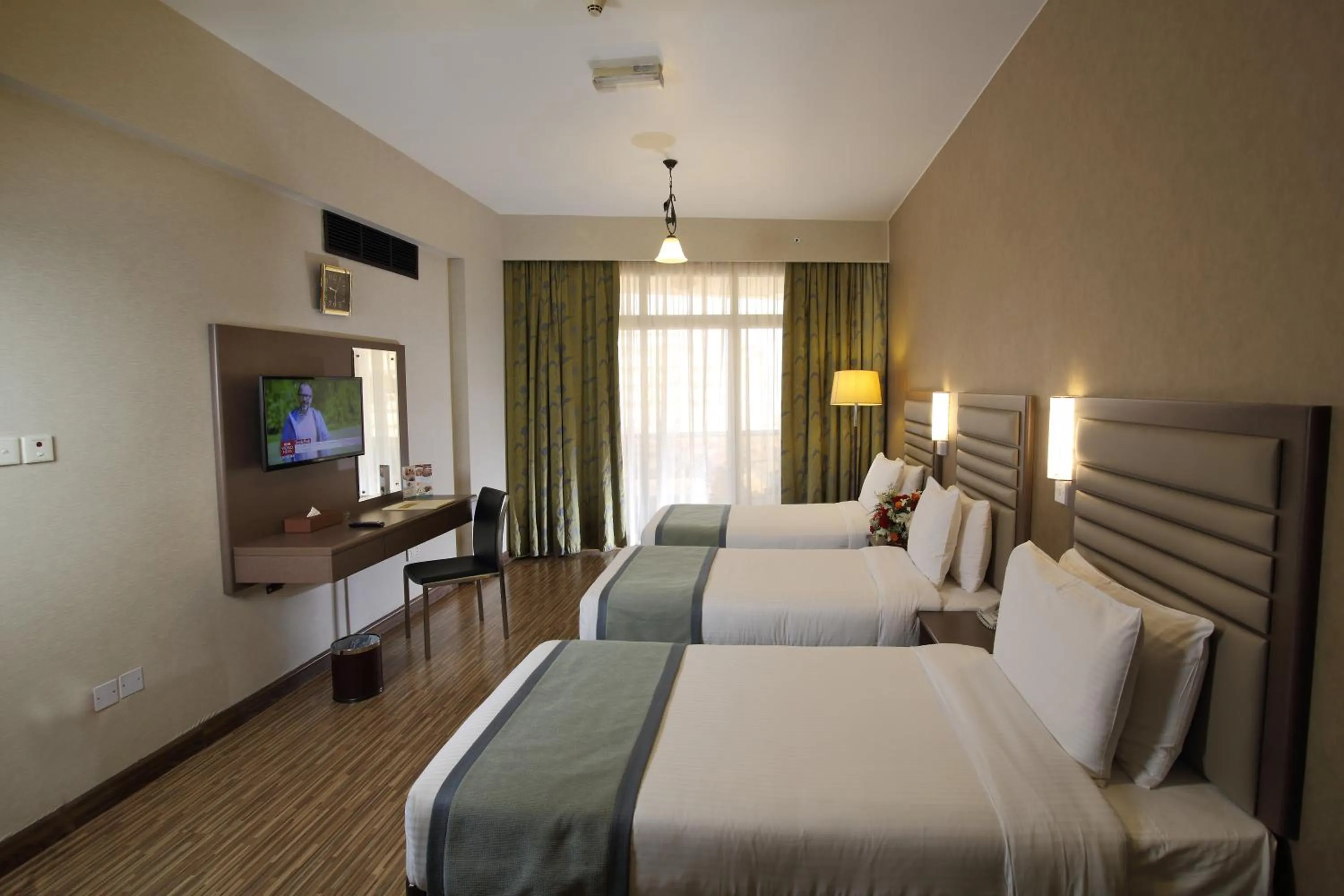 Photo of the whole room, Bed in Wave International Hotel