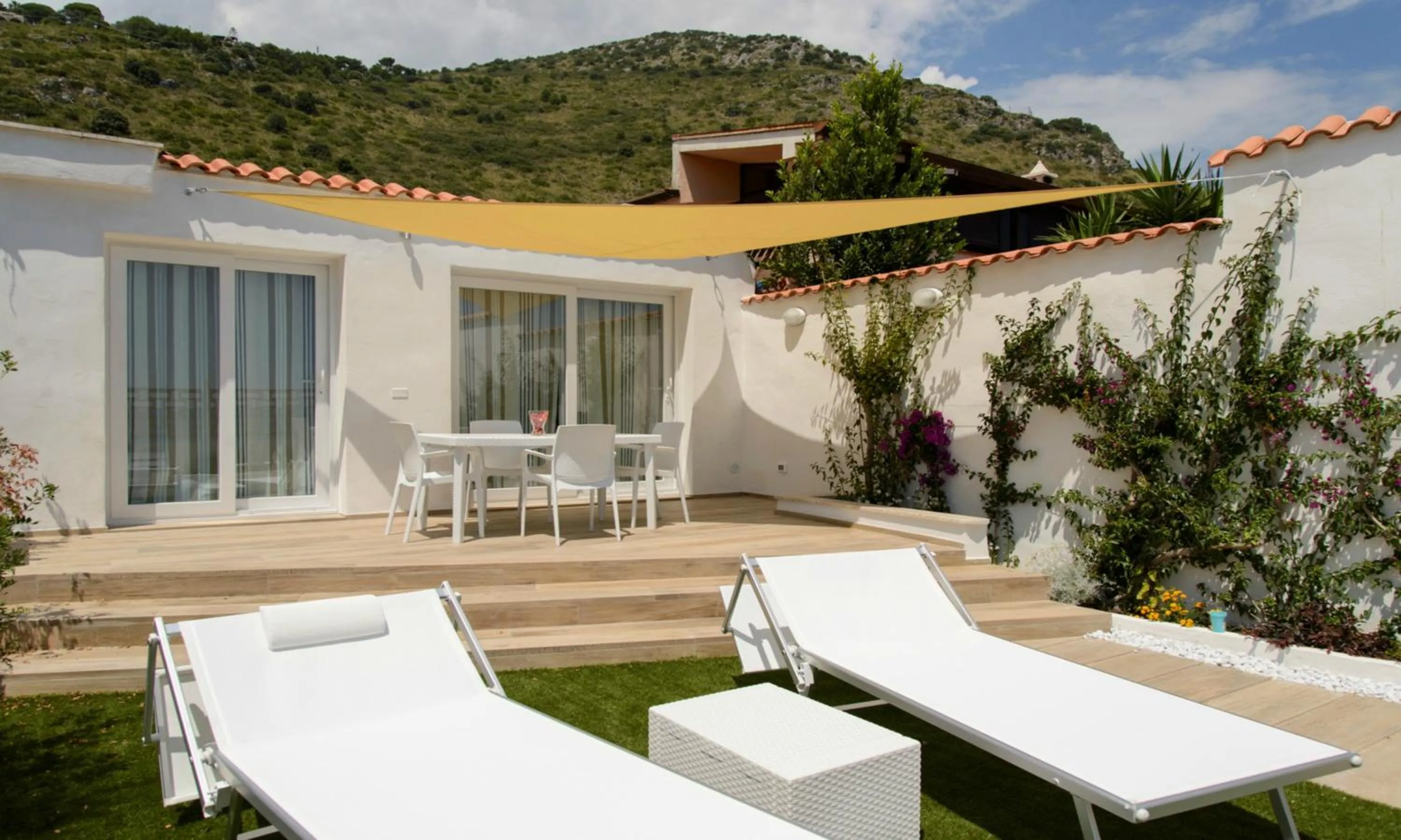 Property building in Le Palme Village