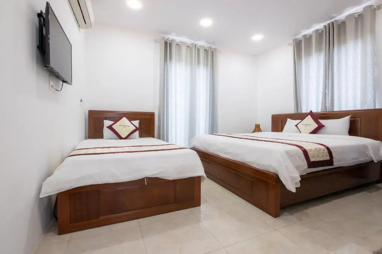 Deluxe Family Room in Hung Vuong Resort Deluxe Family Room in Hung Vuong Resort