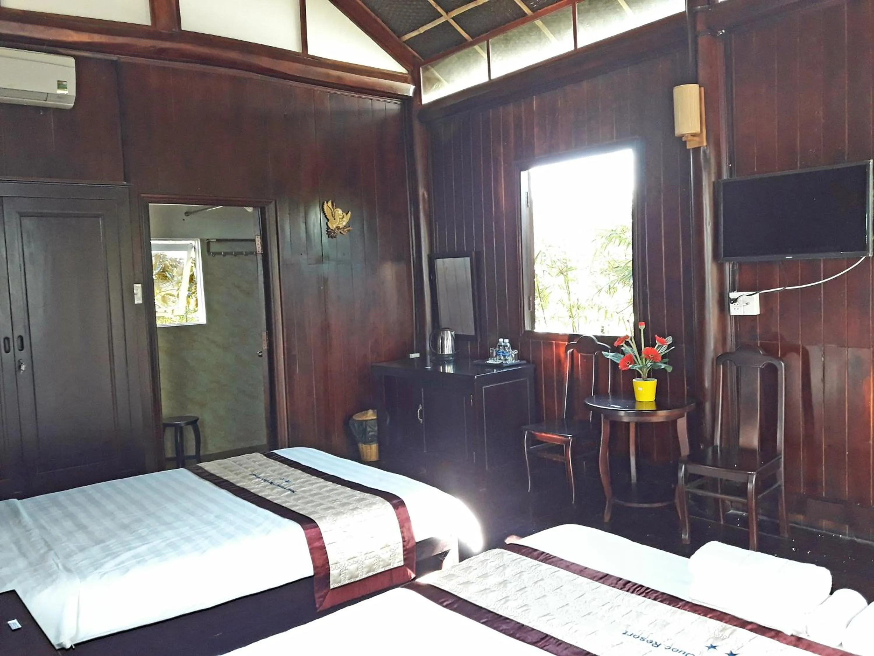 Day, Bed in Hung Vuong Resort