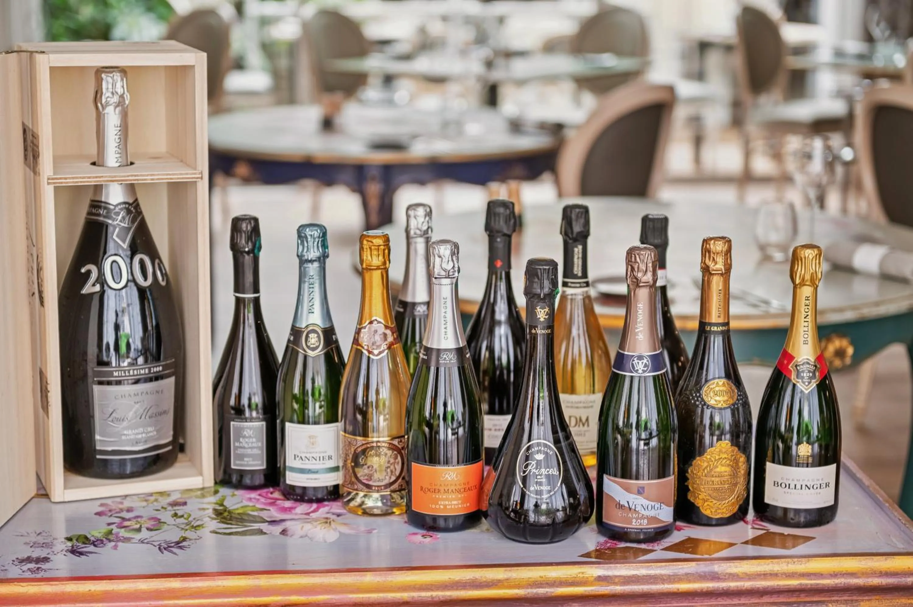 Restaurant/places to eat in Hostellerie Du Mont Aimé