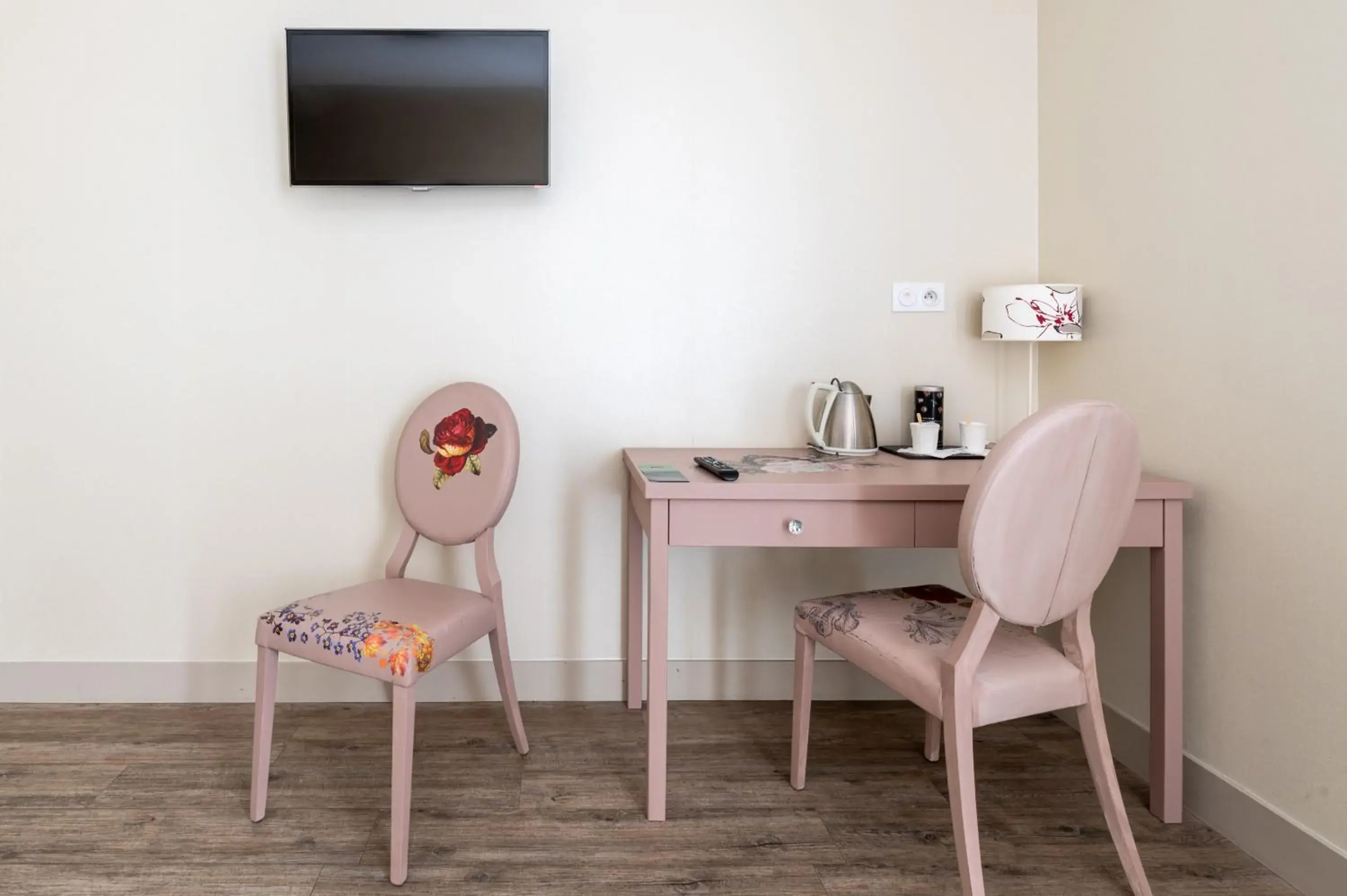 Superior Double Room - single occupancy in Hostellerie Du Mont Aimé Superior Double Room - single occupancy in Hostellerie Du Mont Aimé