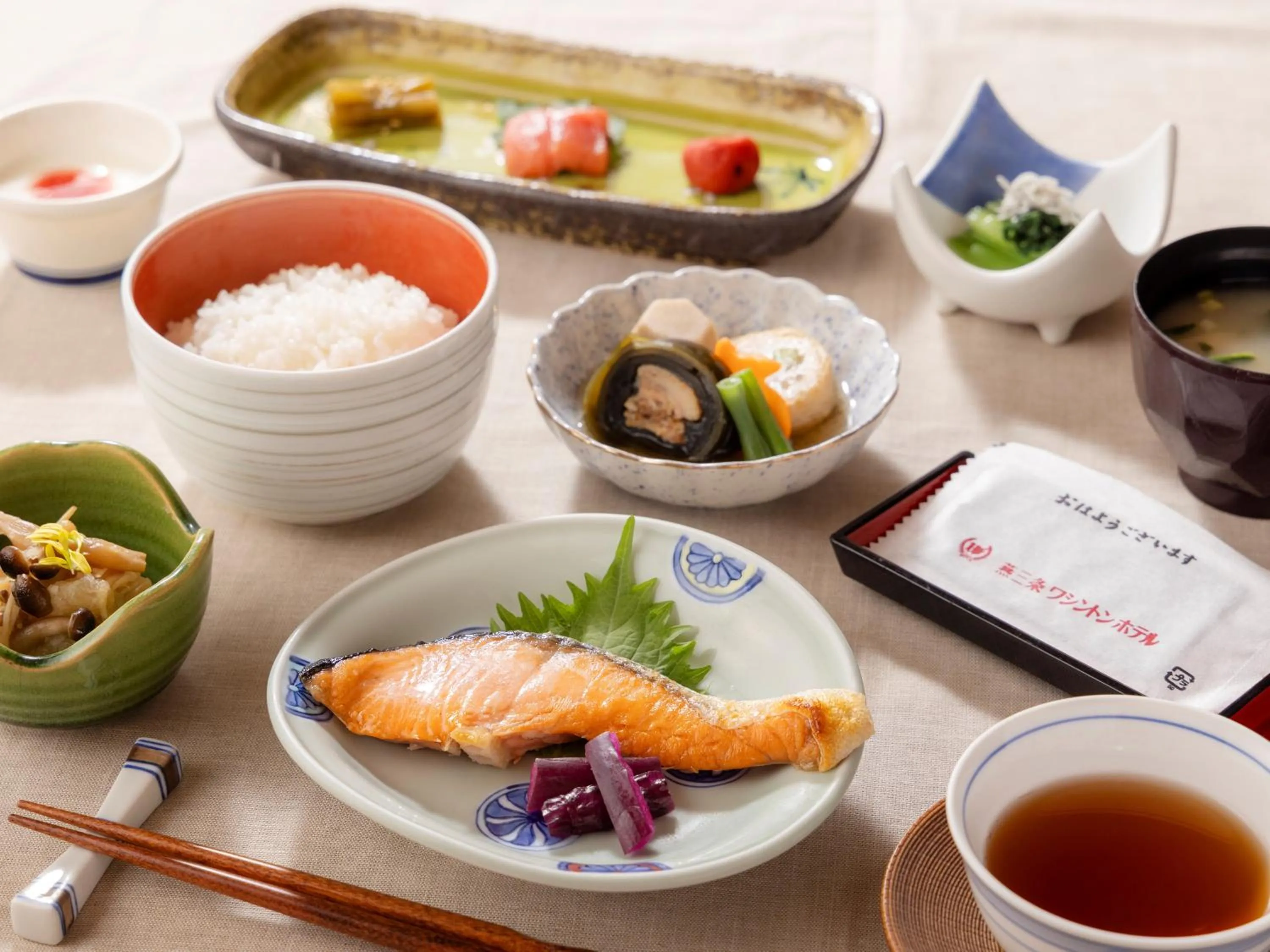 Asian breakfast in Tsubamesanjo Washington Hotel