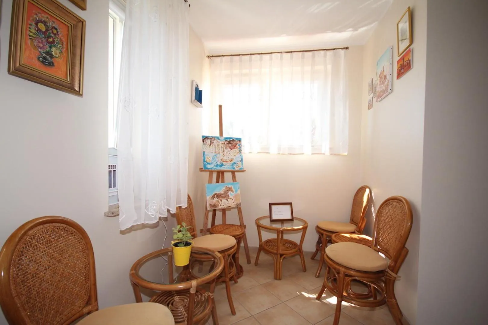Seating area in Willa Atrium