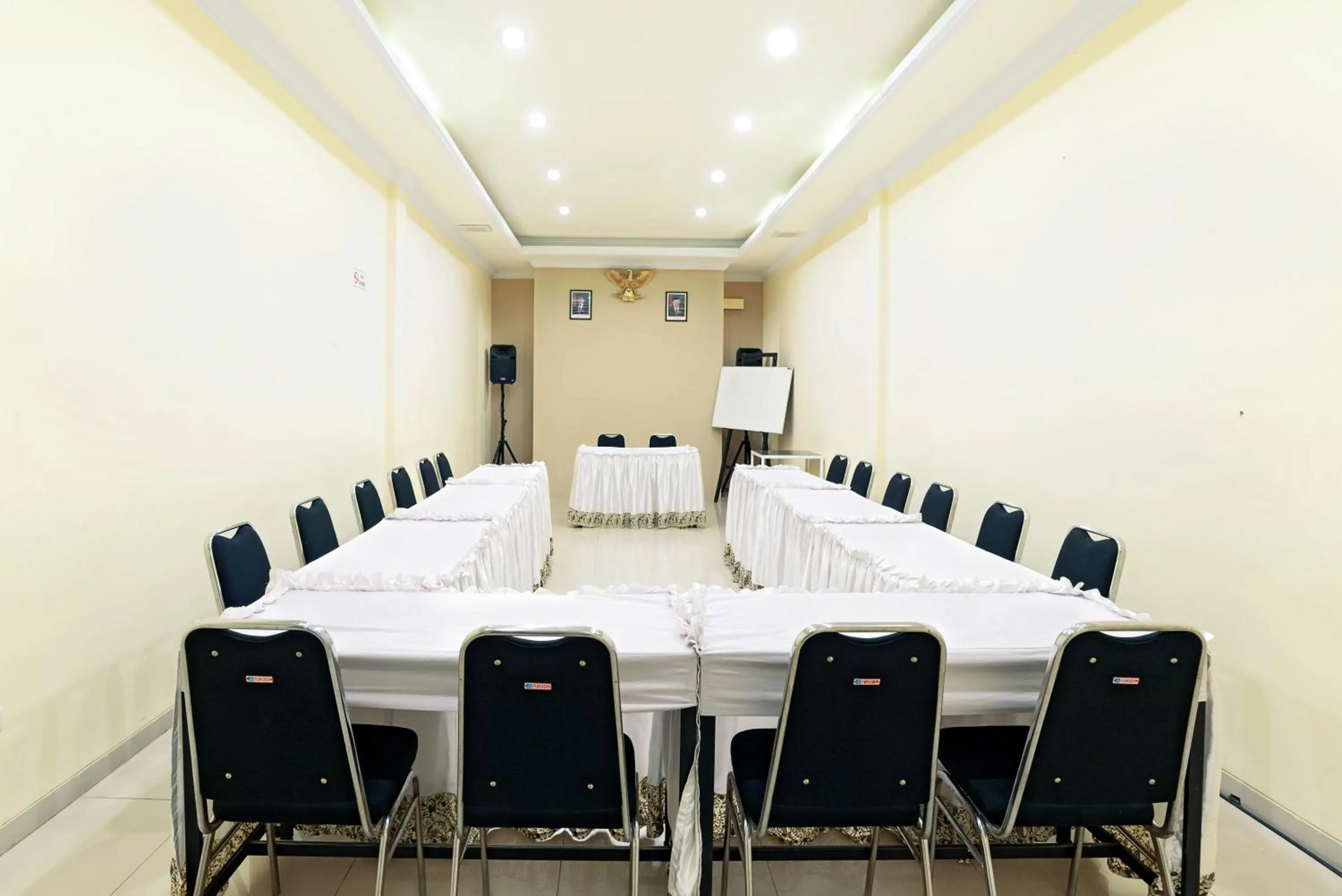 Meeting/conference room in Riverstone Hotel & Cottage