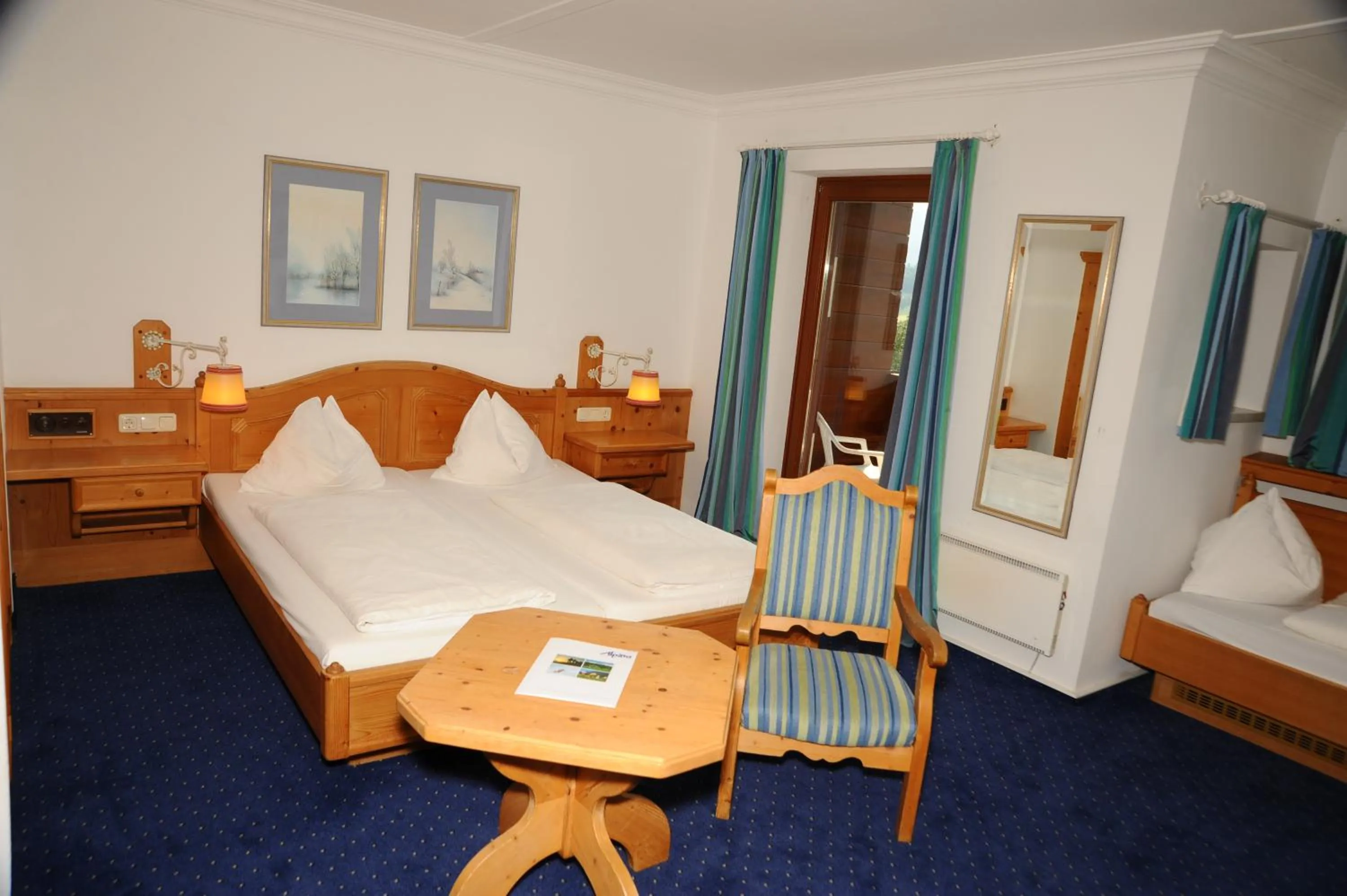 Photo of the whole room, Bed in All Inclusive - Marco Polo Alpina Familien- & Sporthotel