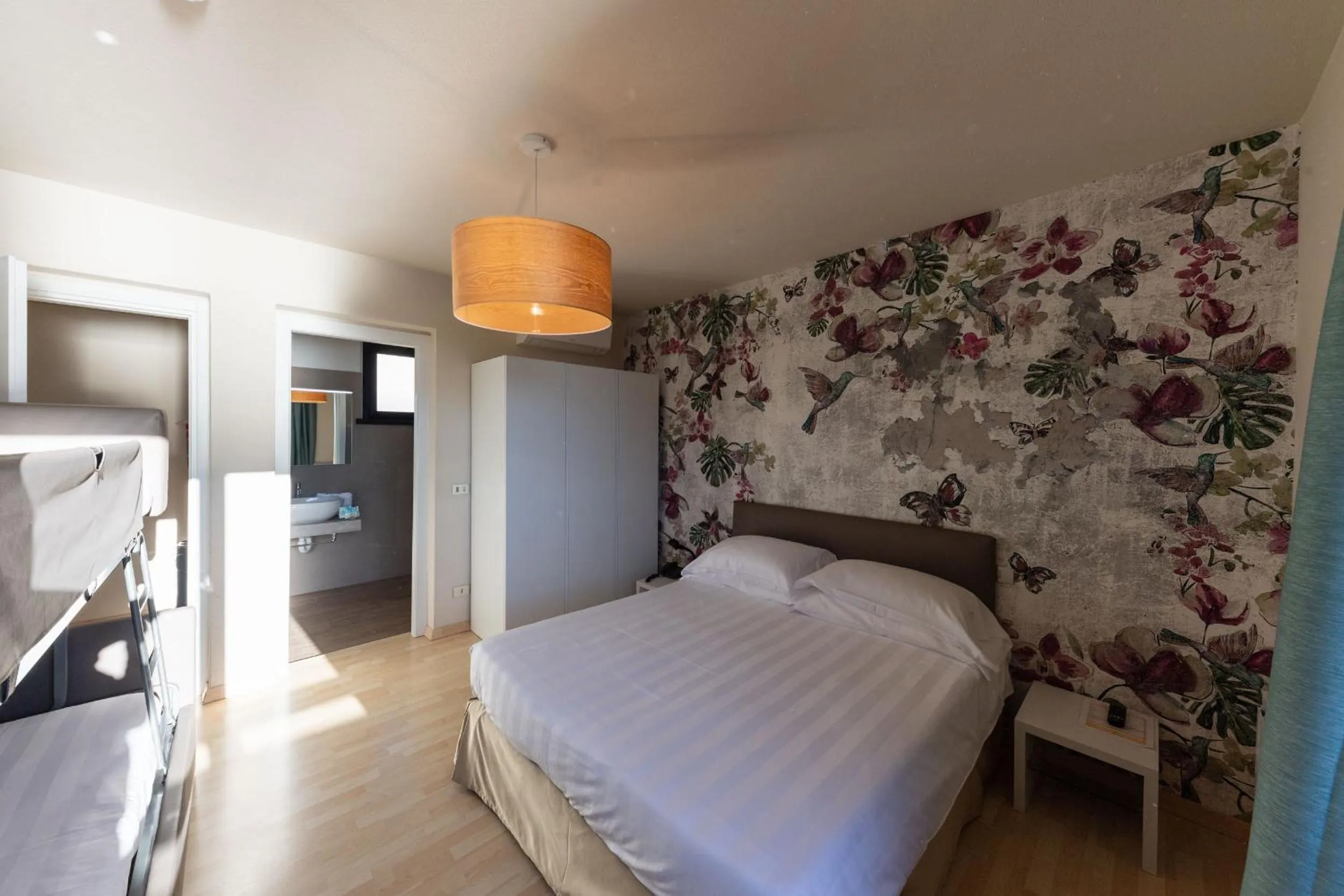 Bedroom, Bed in Hotel Miranda