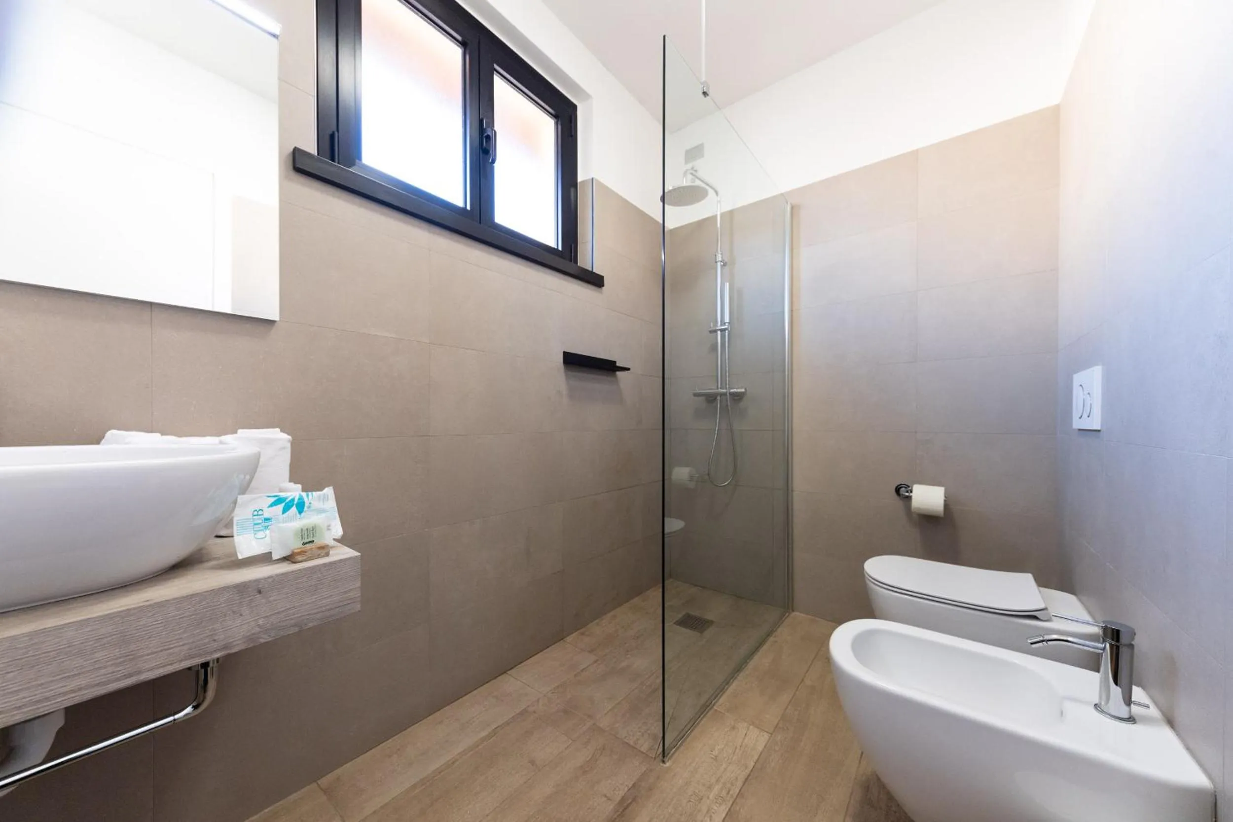 Bathroom in Hotel Miranda