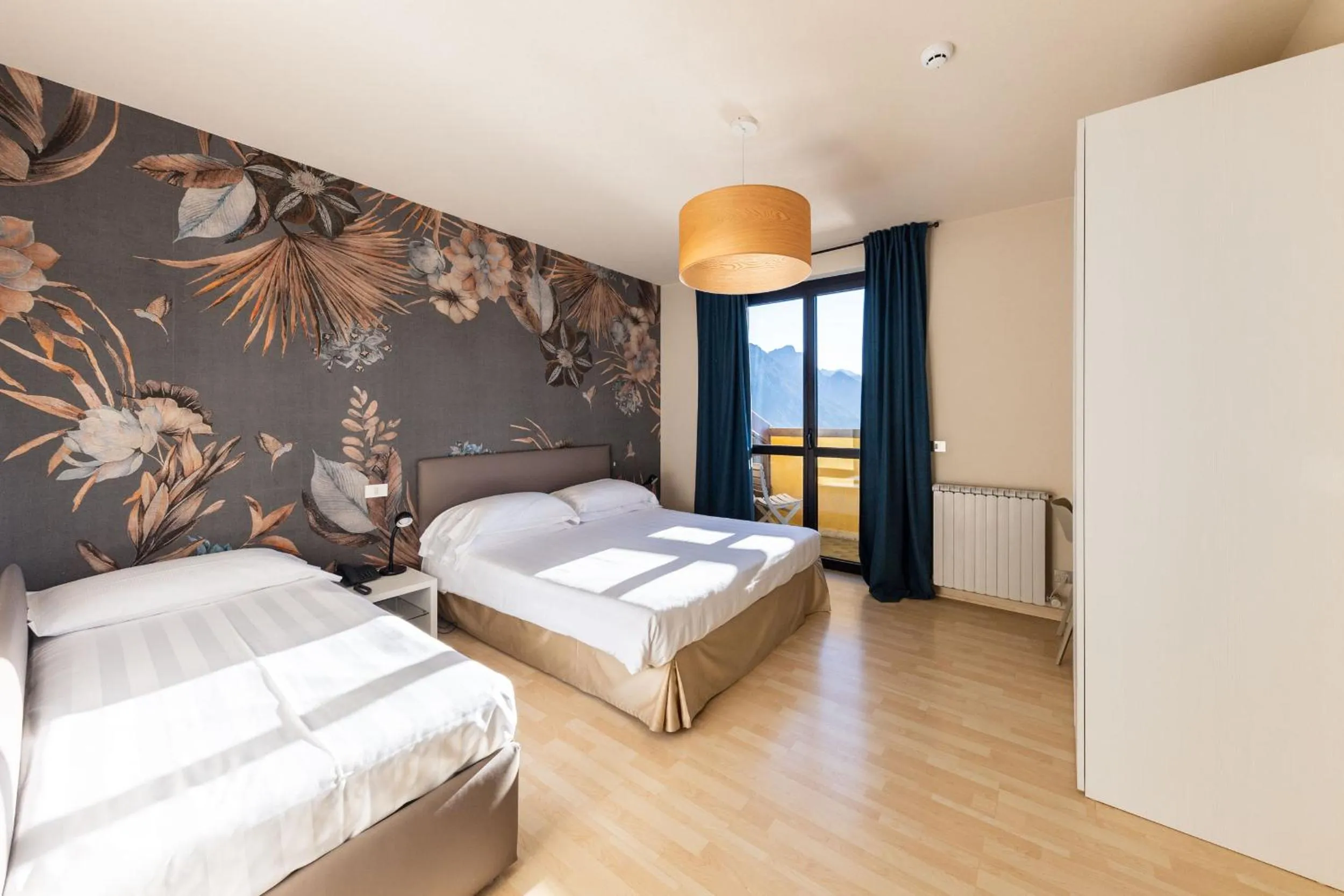 Bedroom, Bed in Hotel Miranda