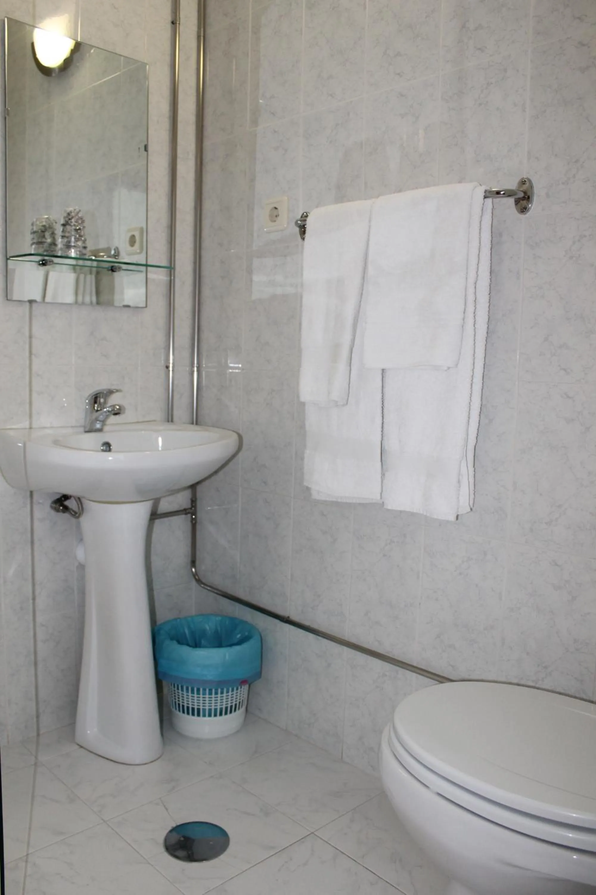 Bathroom in Grande Oceano Guest House