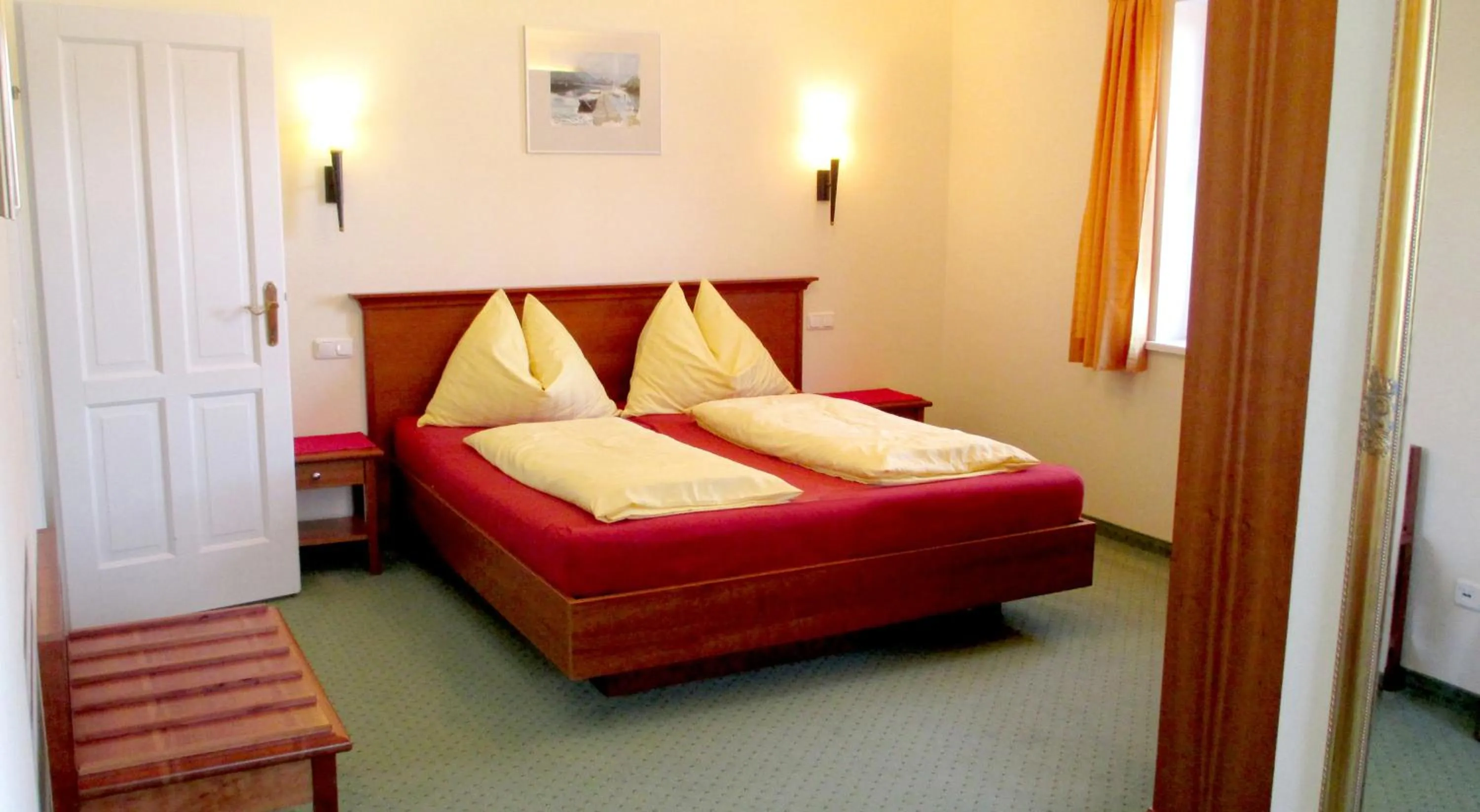 Bedroom, Bed in Landhaus Leitner am Wolfgangsee