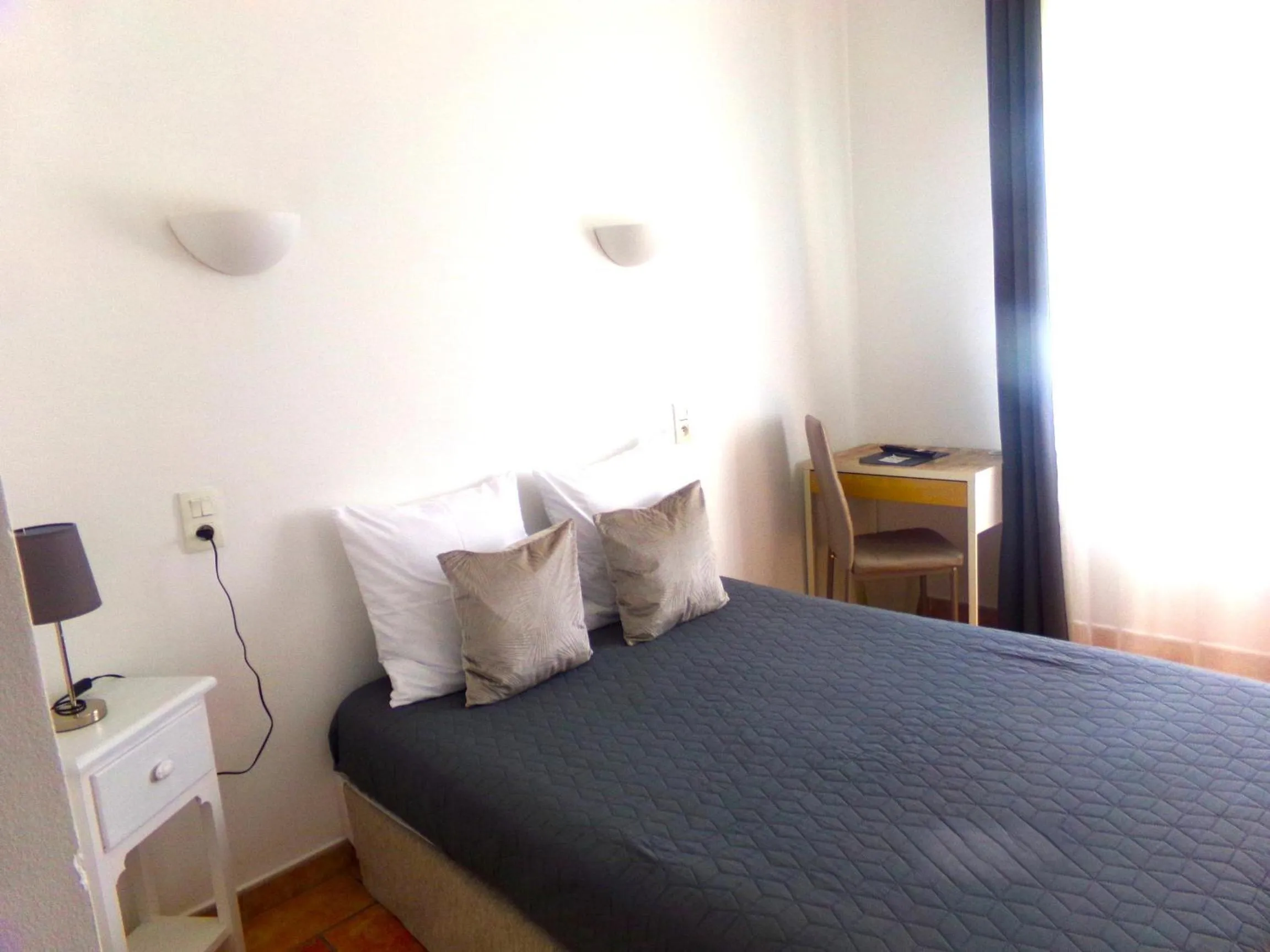 Bedroom, Bed in Hotel Du Lac