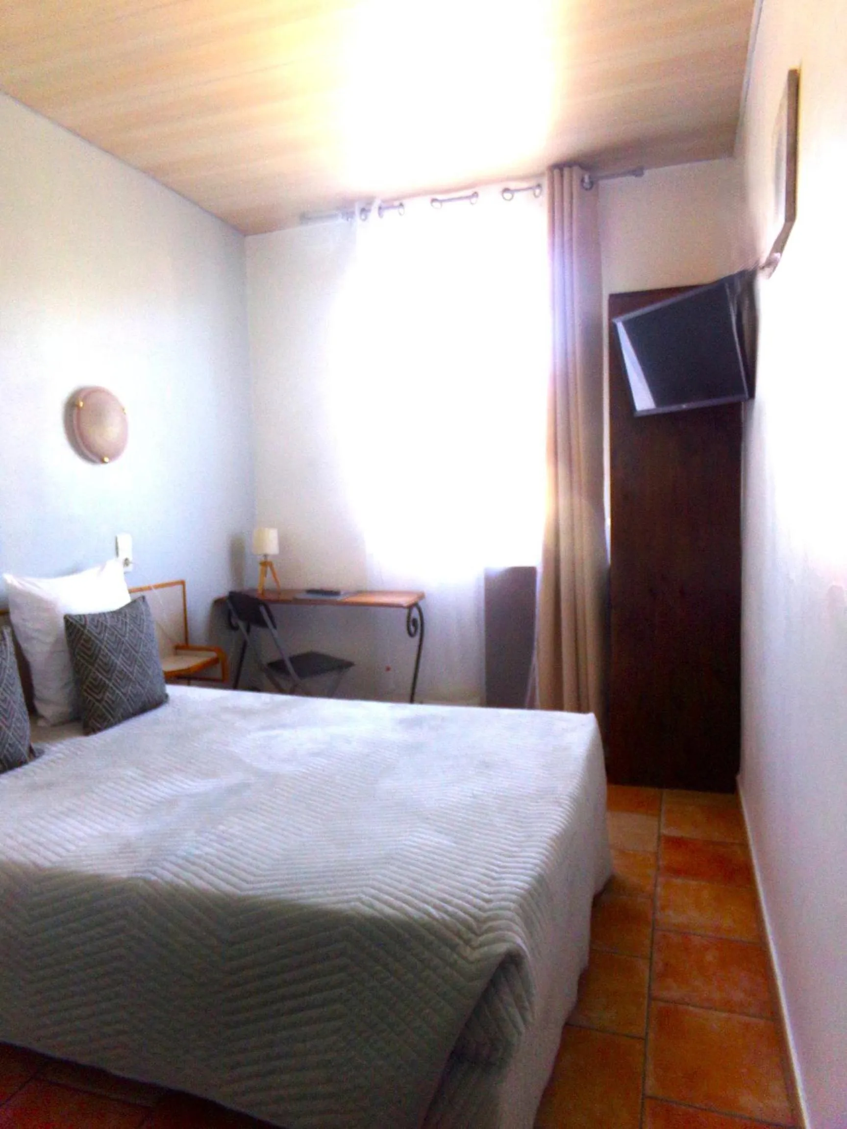 Bedroom, Bed in Hotel Du Lac