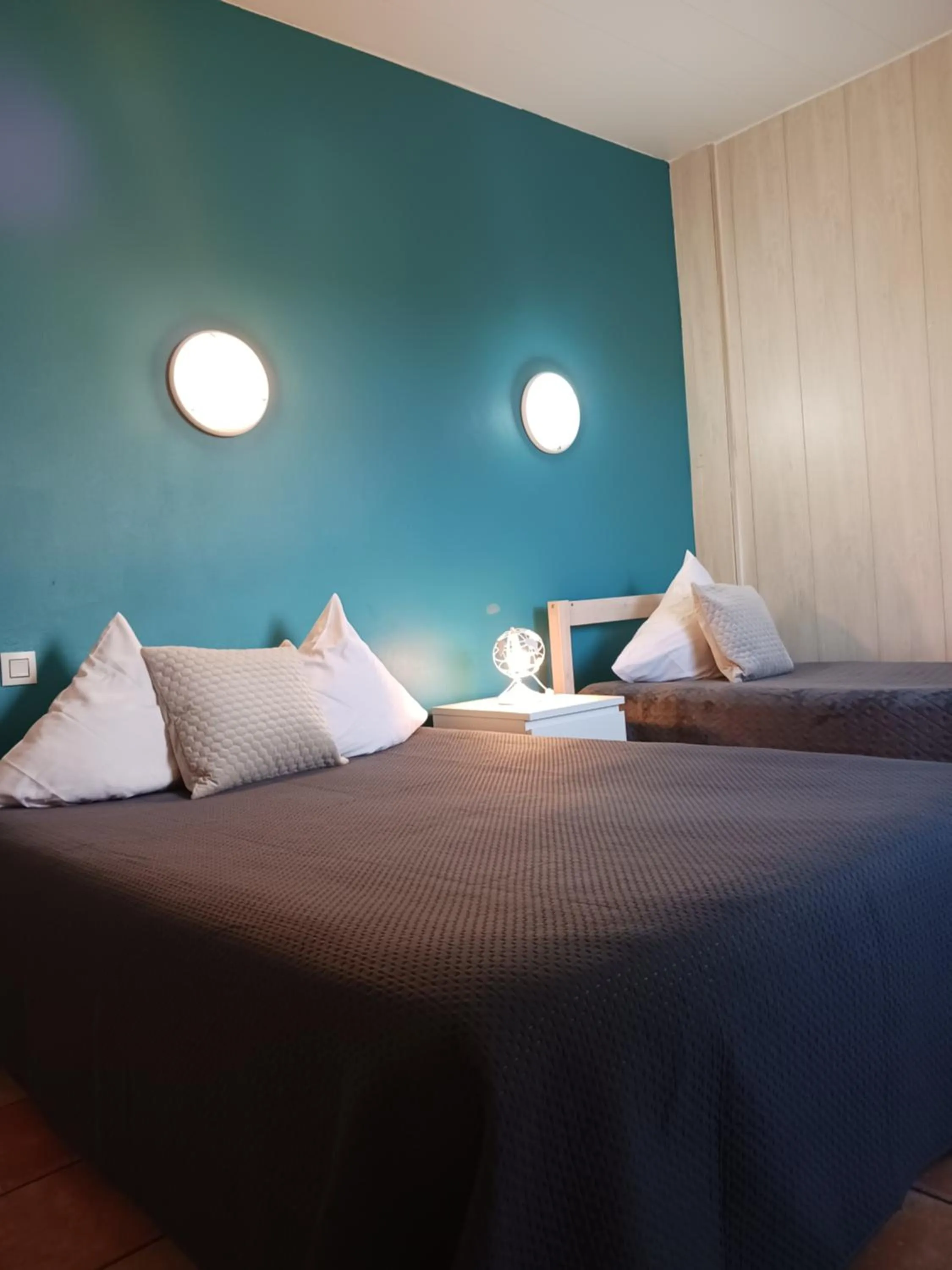 Bedroom, Bed in Hotel Du Lac