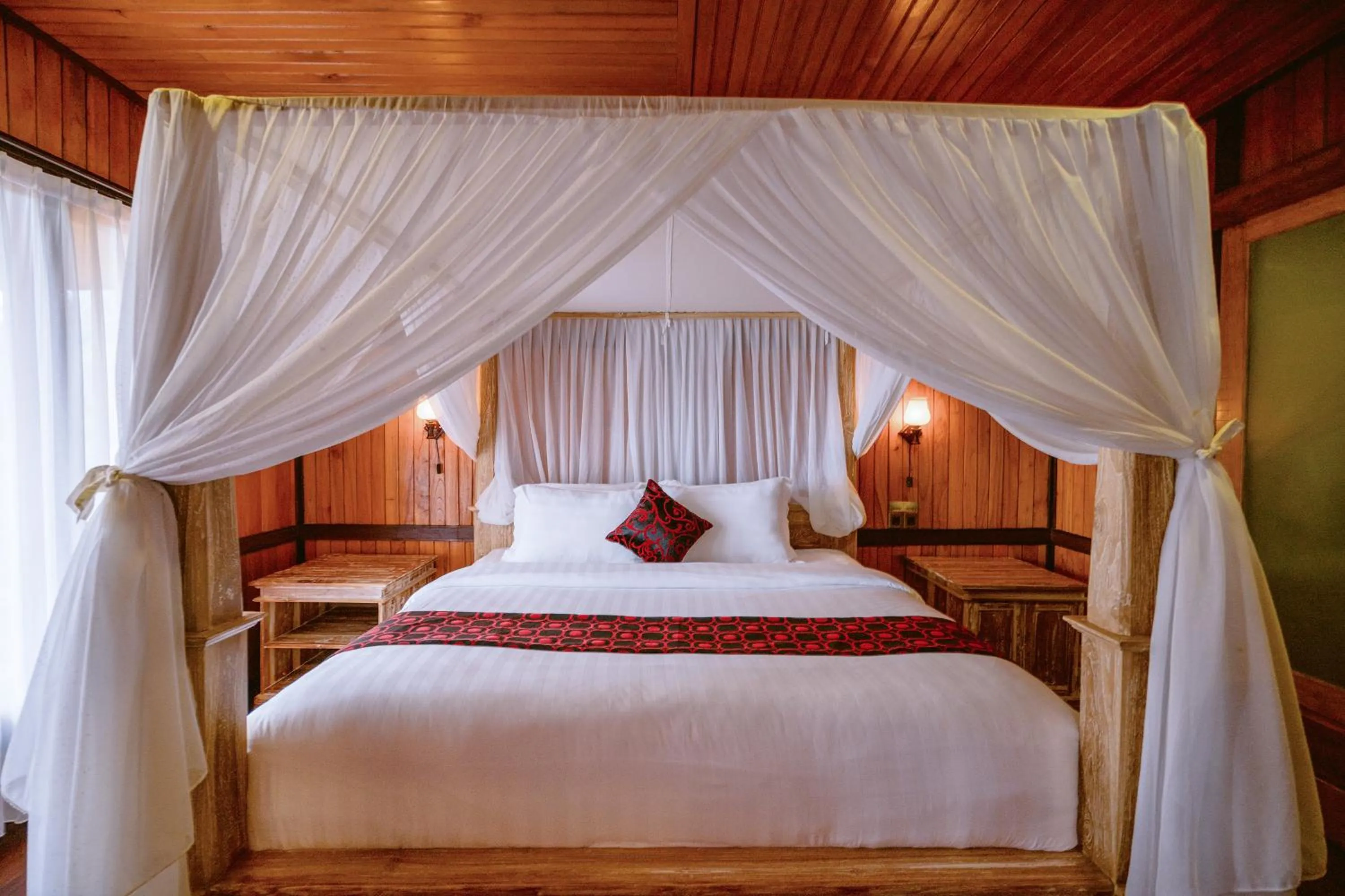 Bed in Munduk Menir Villas