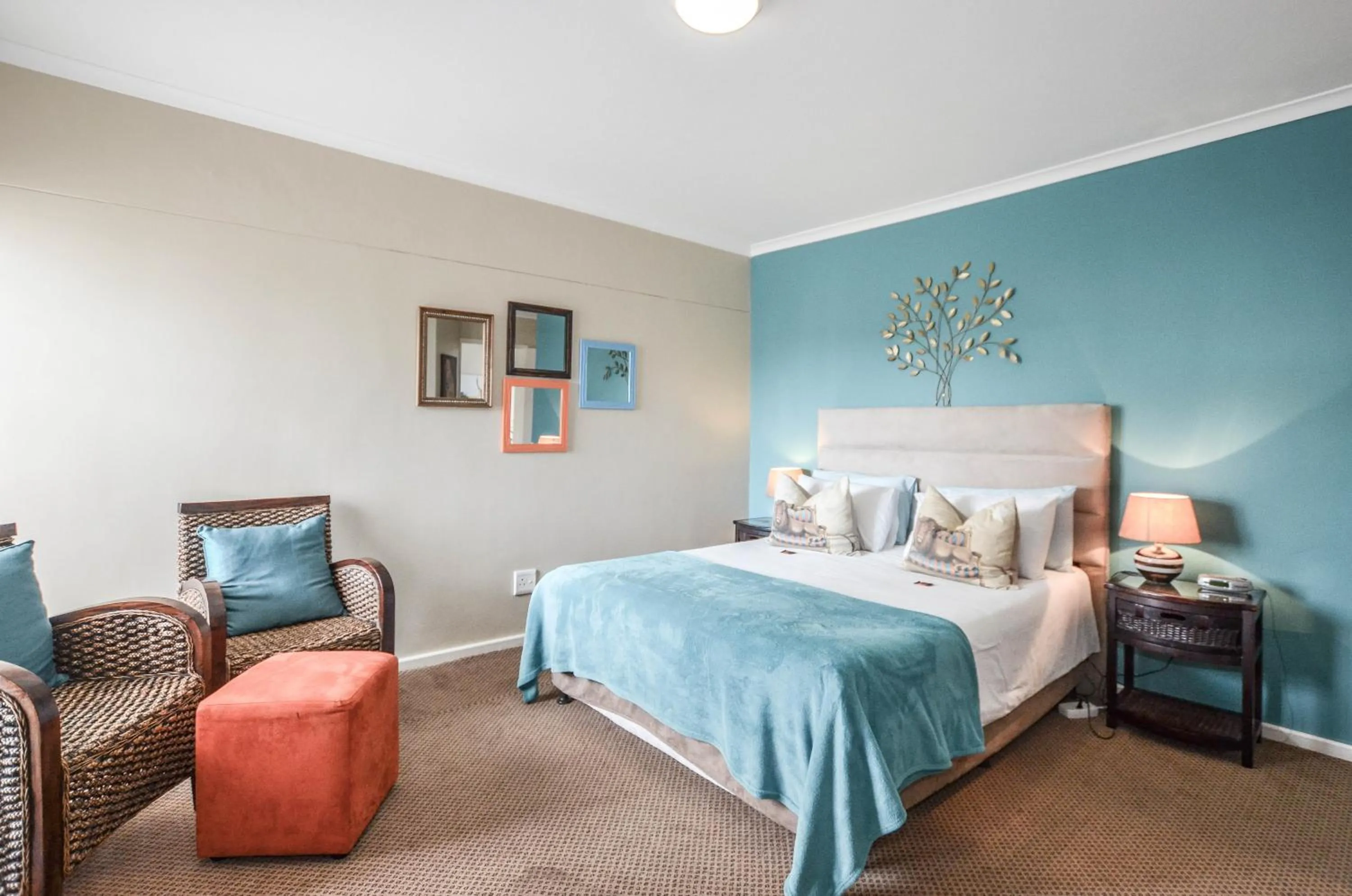 Photo of the whole room, Bed in Atlantic Breeze