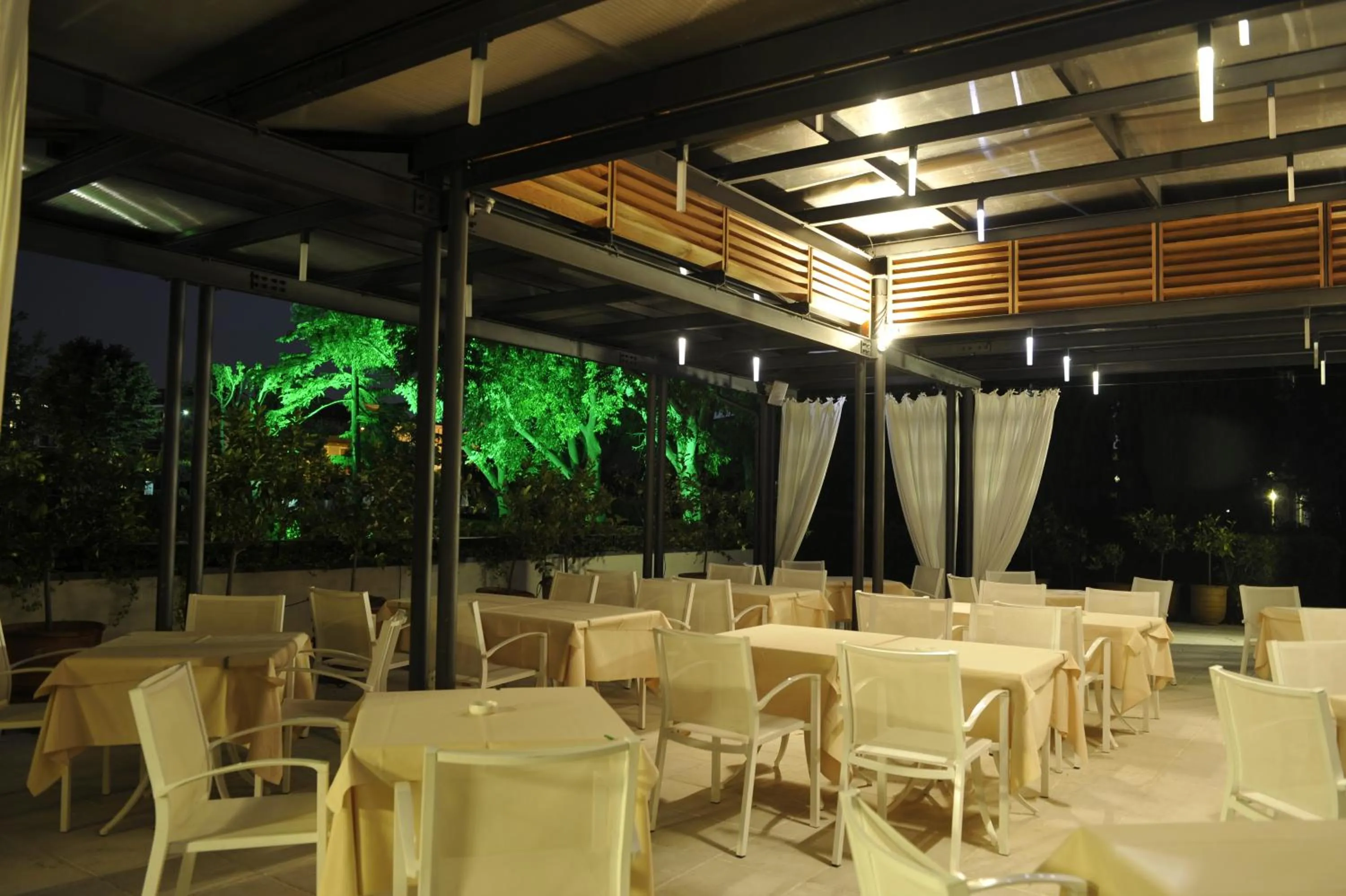 Restaurant/places to eat in Hotel Acquaviva Del Garda