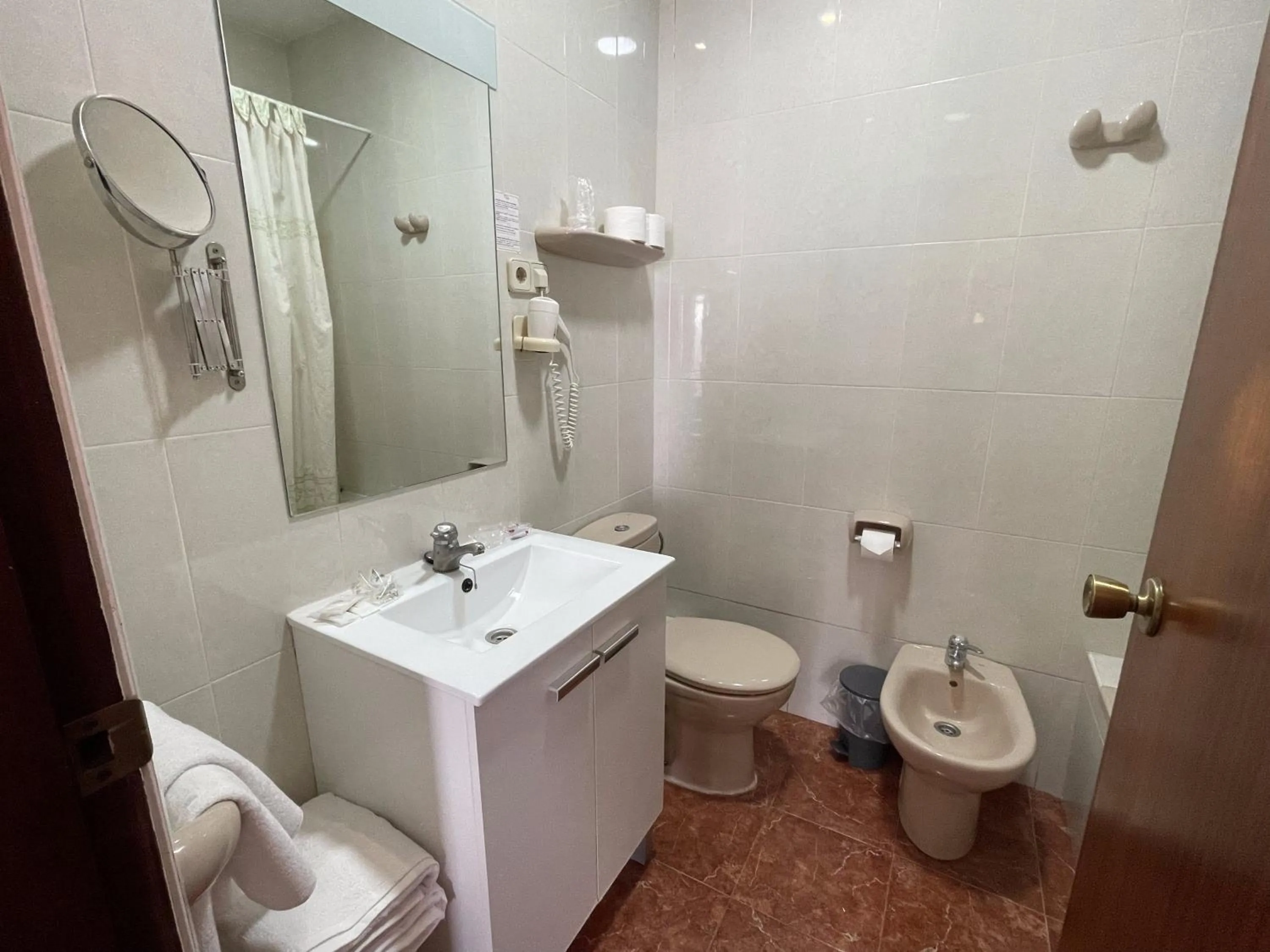 Bathroom in Cuatro Naciones