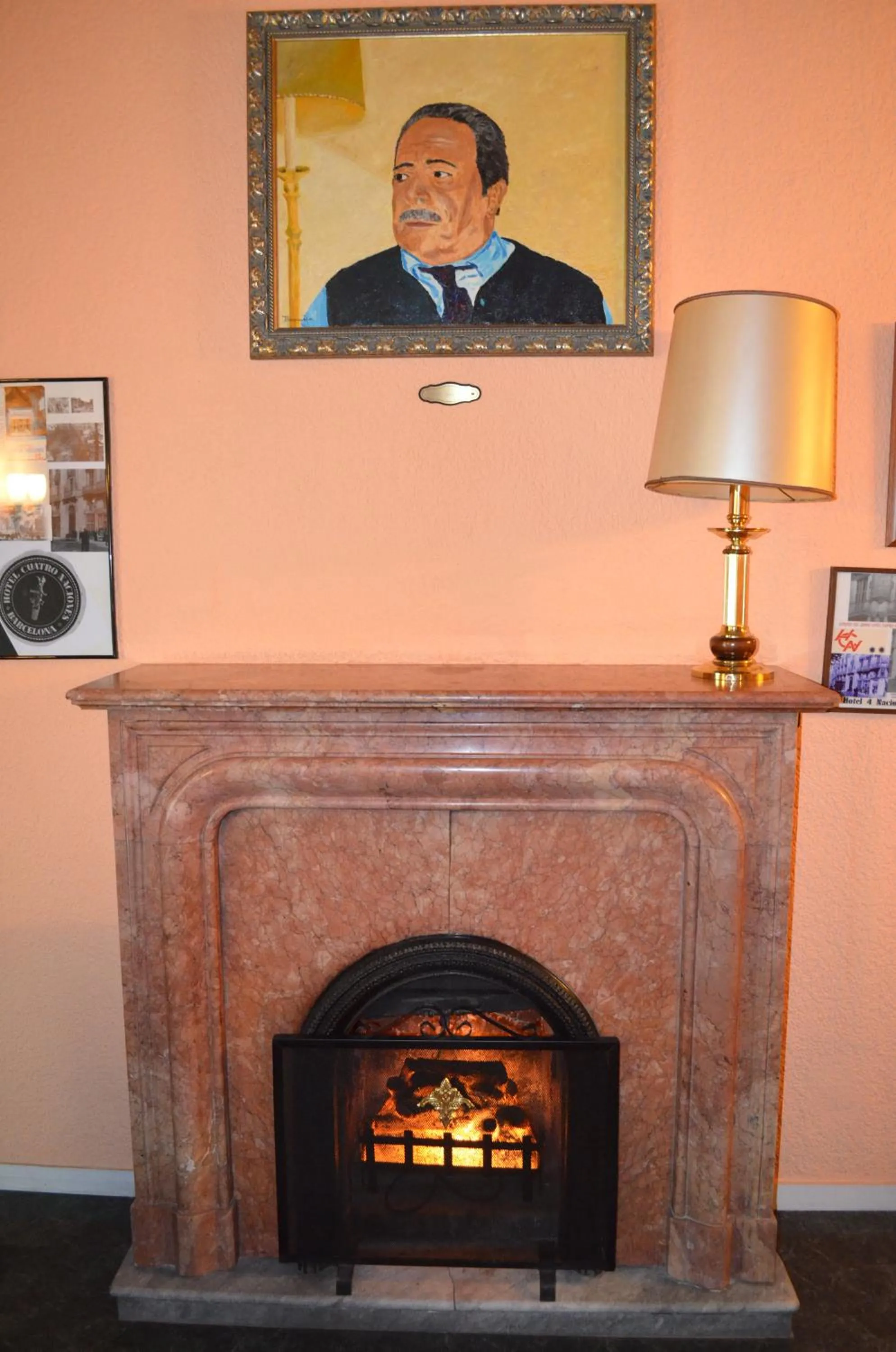 Communal lounge/ TV room in Cuatro Naciones