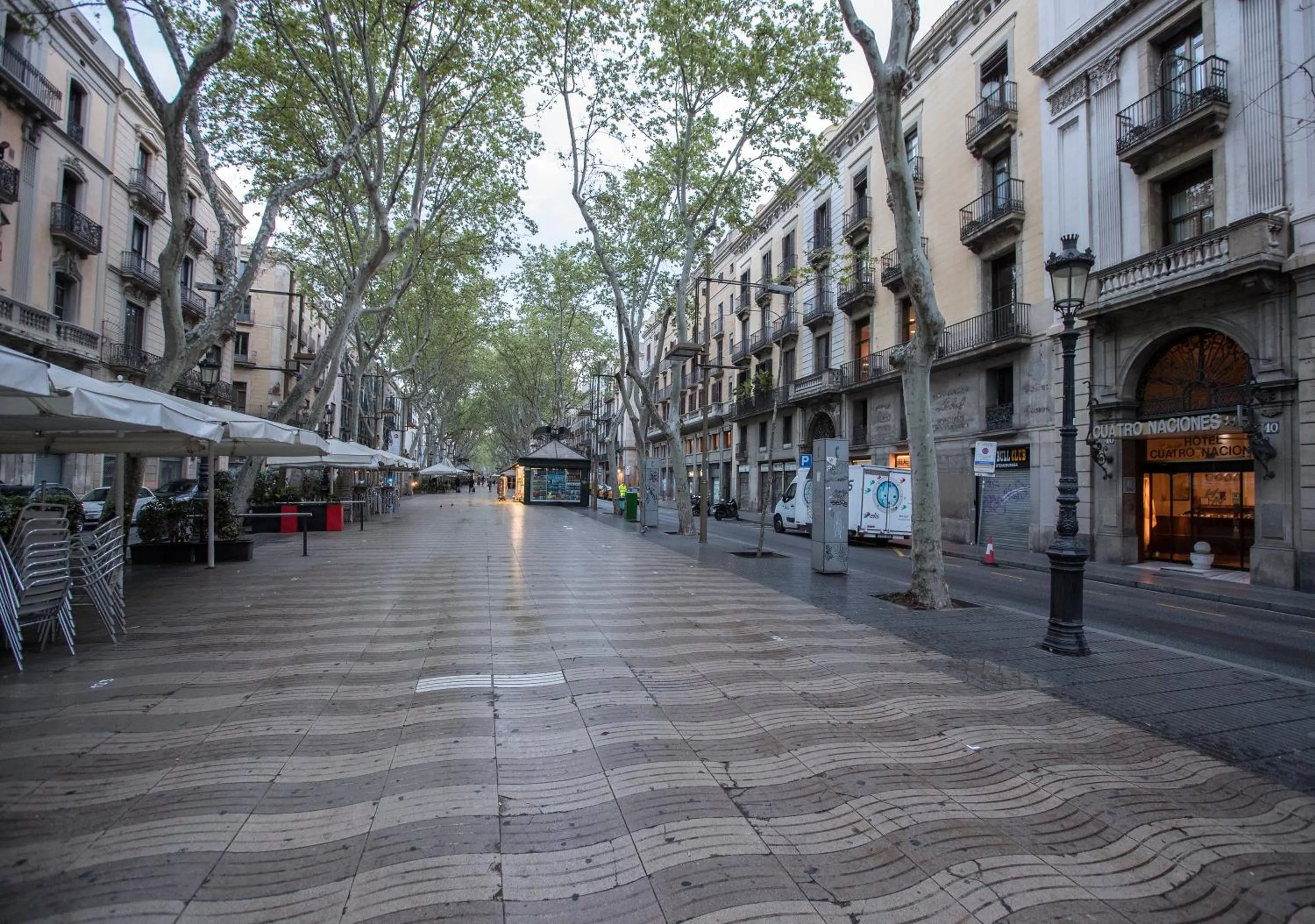 Property building in Cuatro Naciones