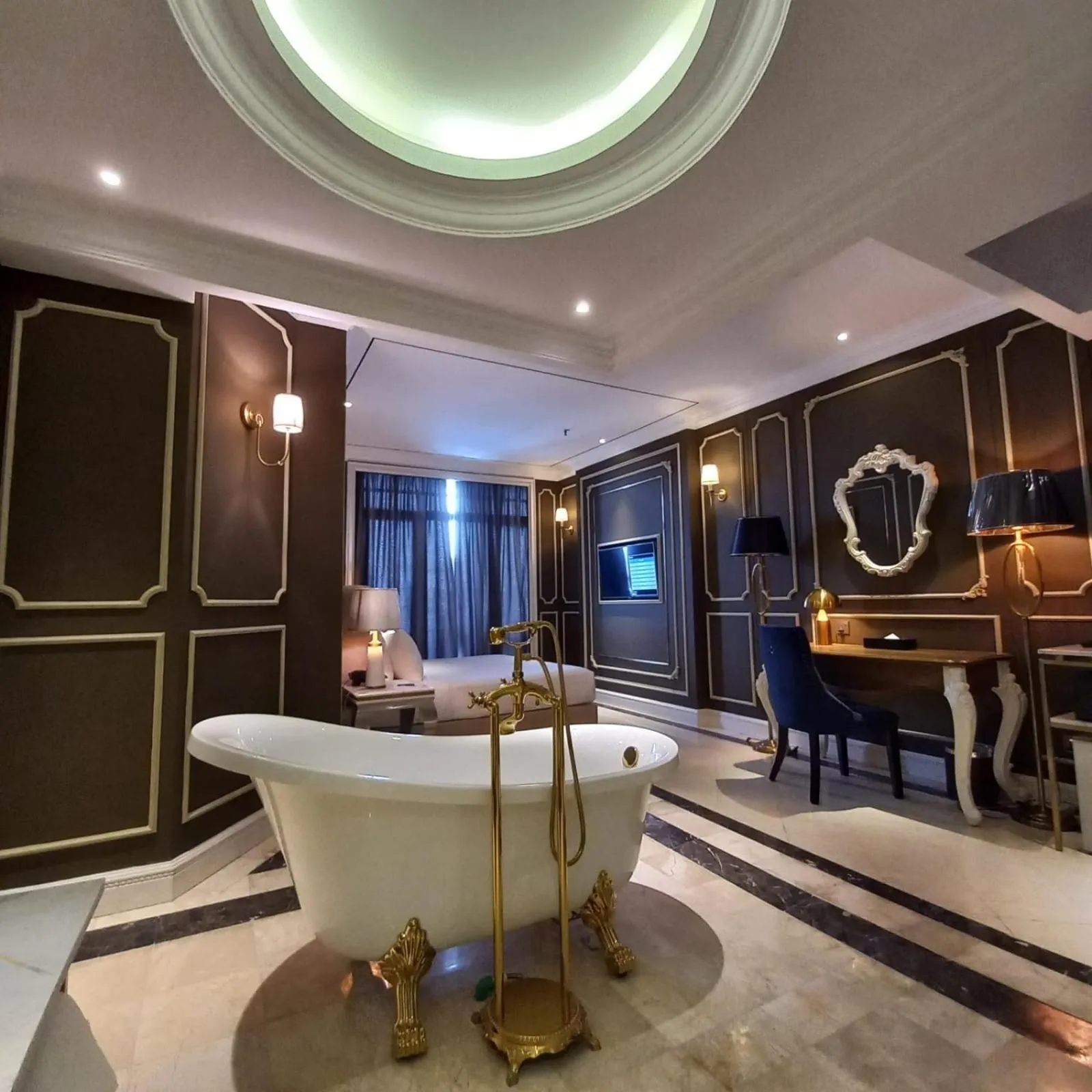 Bathroom in Grand Eska Hotel & Suites Batam