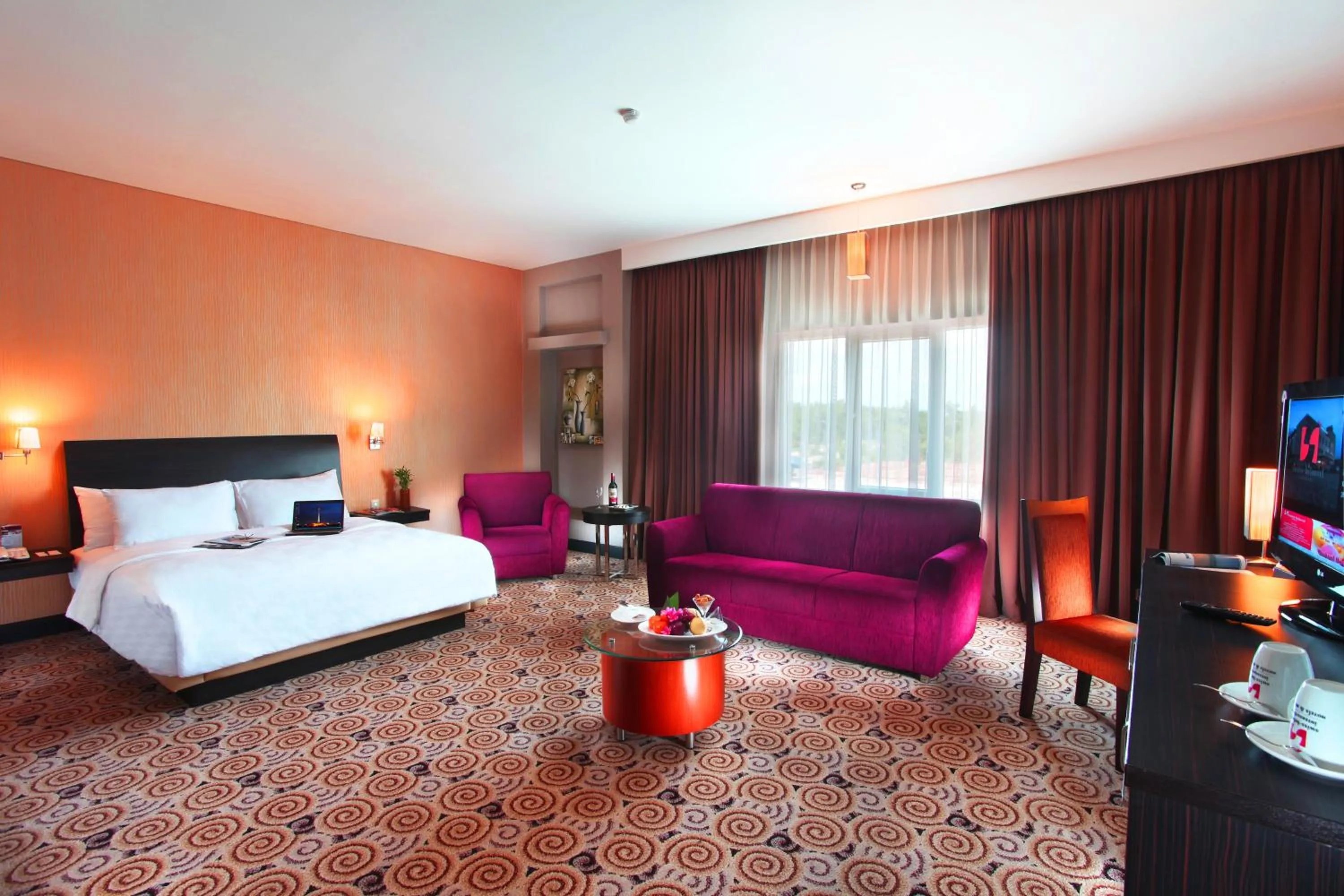 Bedroom, Bed in Swiss-Belhotel Kendari
