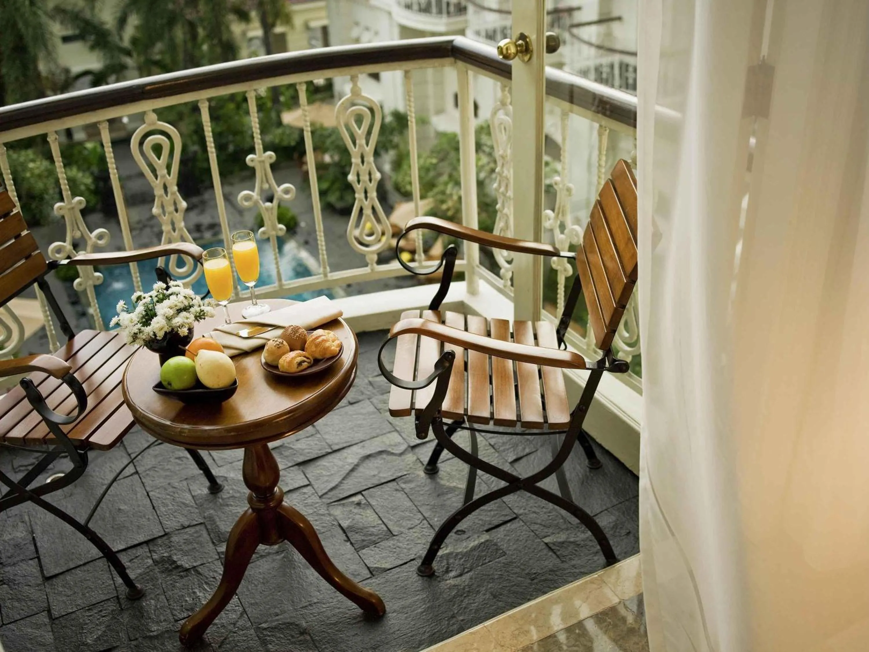 Bedroom in The Phoenix Hotel Yogyakarta - Handwritten Collection