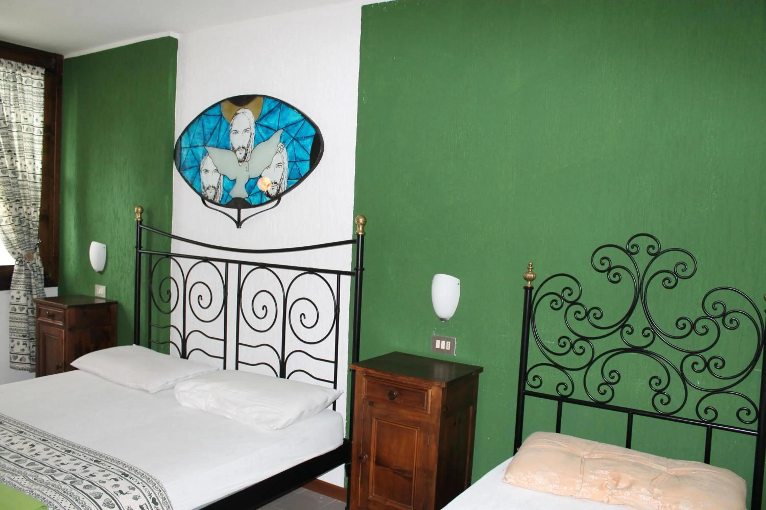 Decorative detail, Bed in Jolly Residence