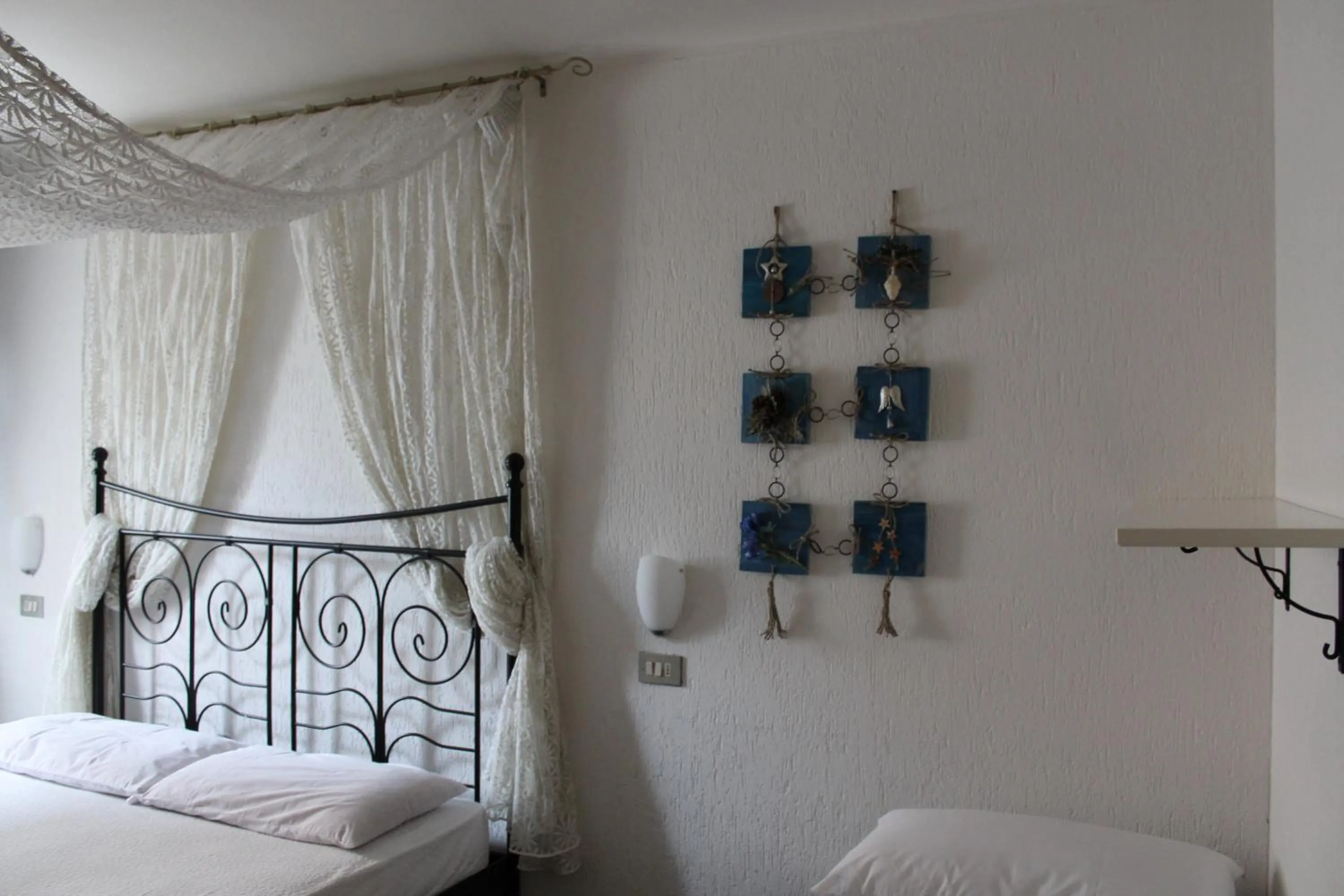 Bedroom, Bed in Jolly Residence