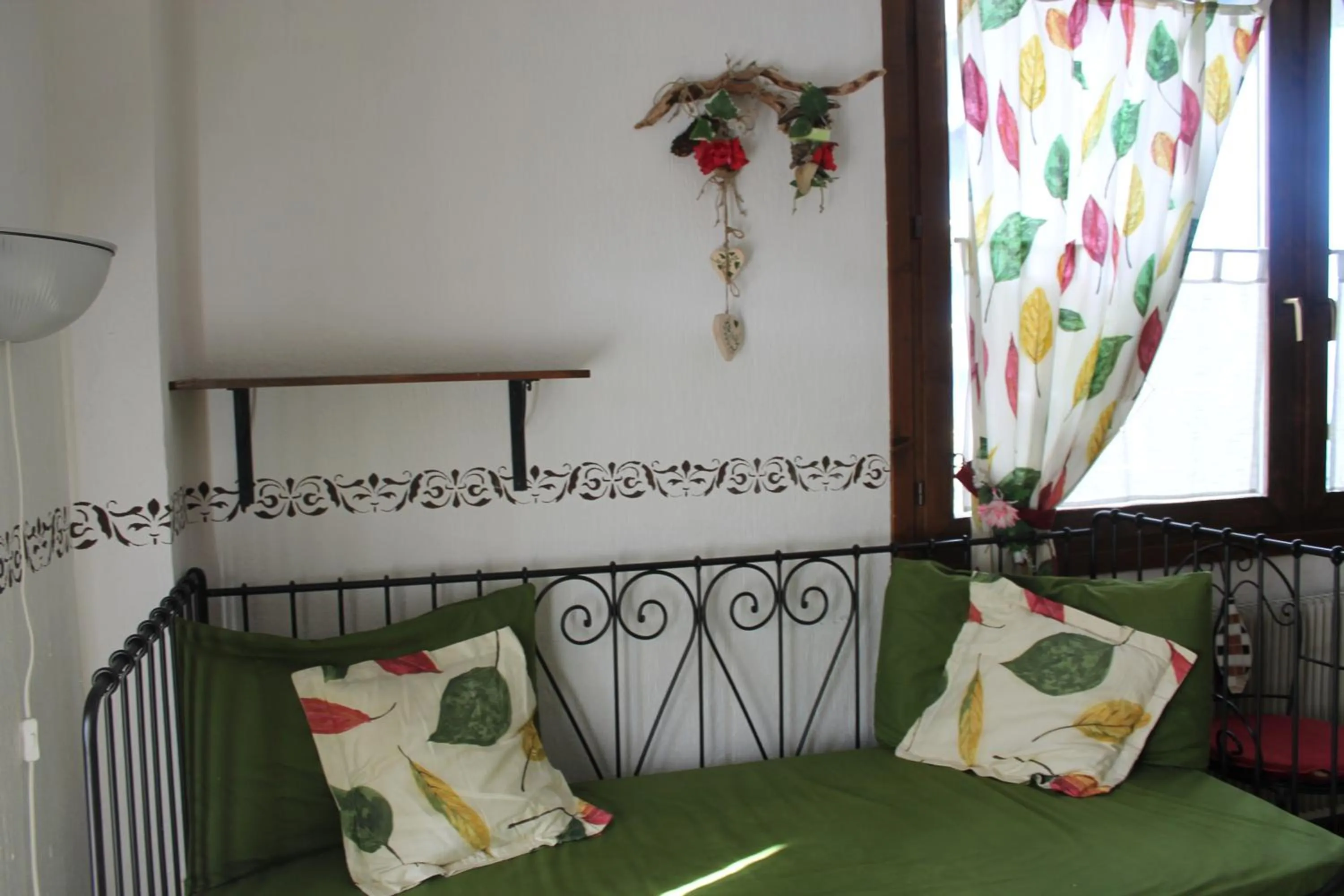 Bedroom, Bed in Jolly Residence