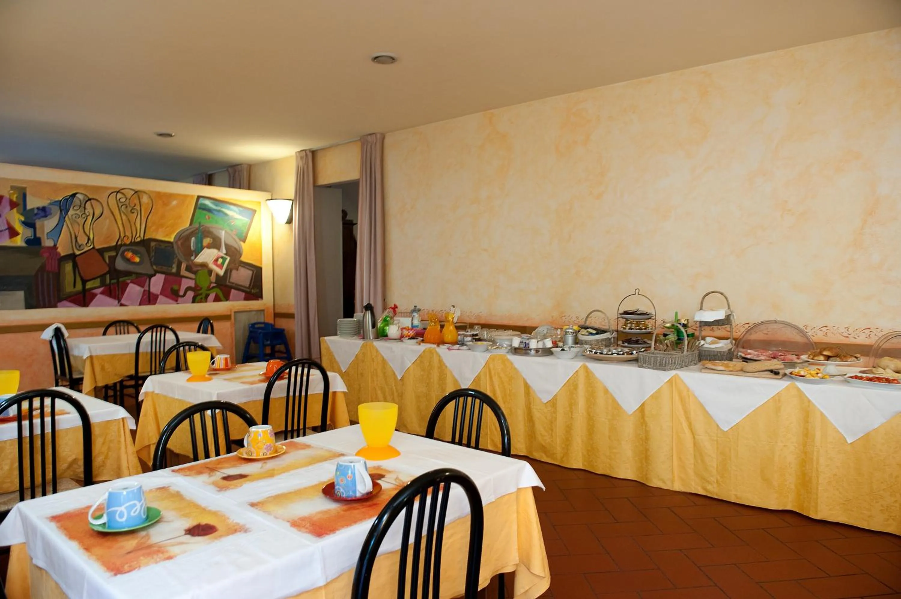 Restaurant/places to eat in Hotel Molino D'Era