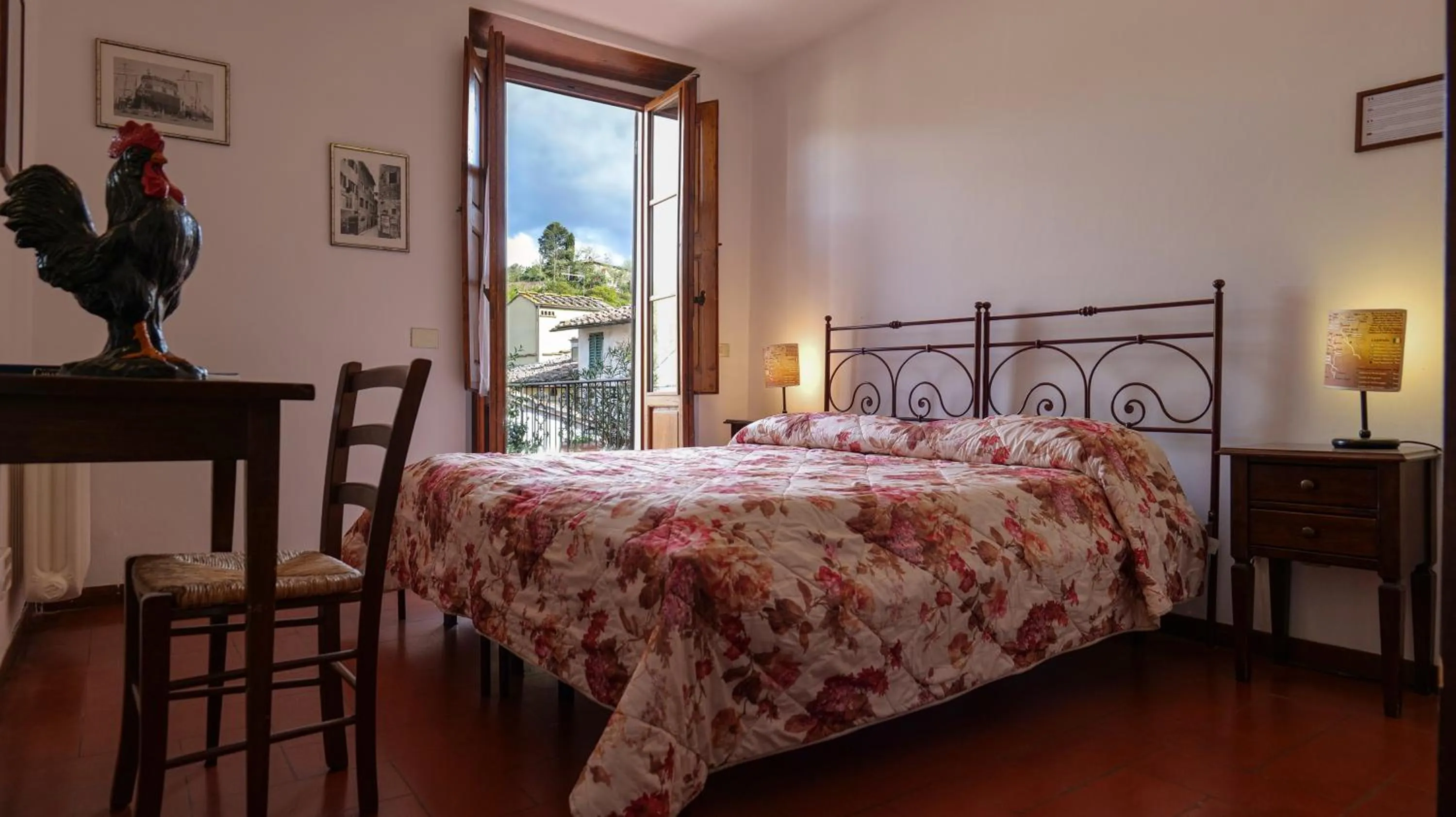 Bed in Albergo Giovanni Da Verrazzano