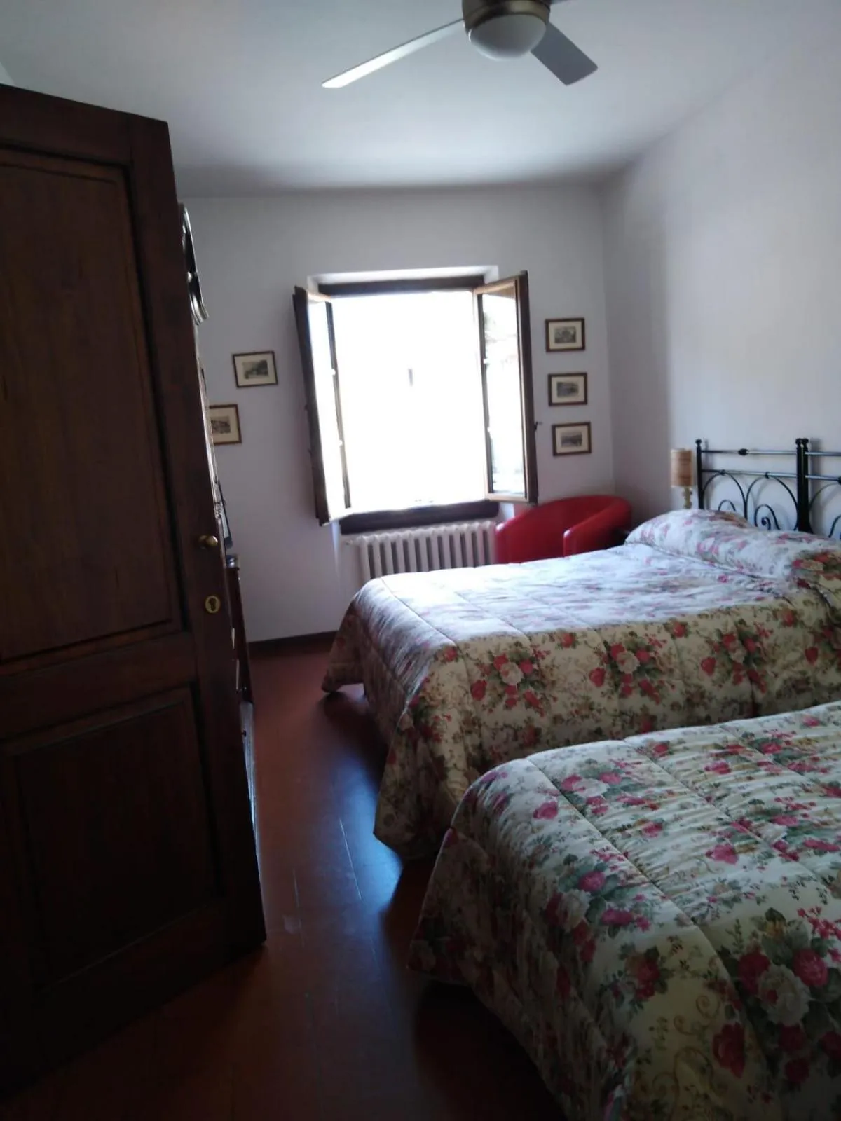 Bed in Albergo Giovanni Da Verrazzano