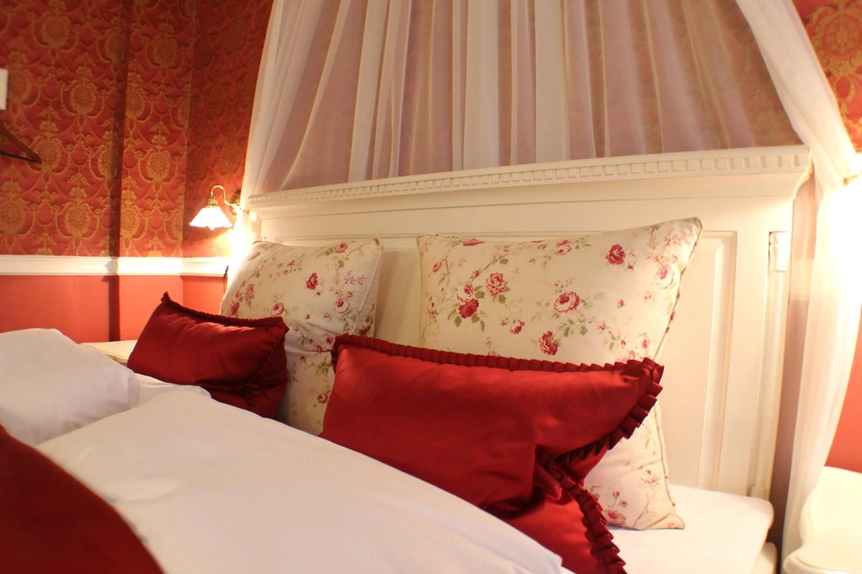 Decorative detail, Bed in Vraa Slotshotel