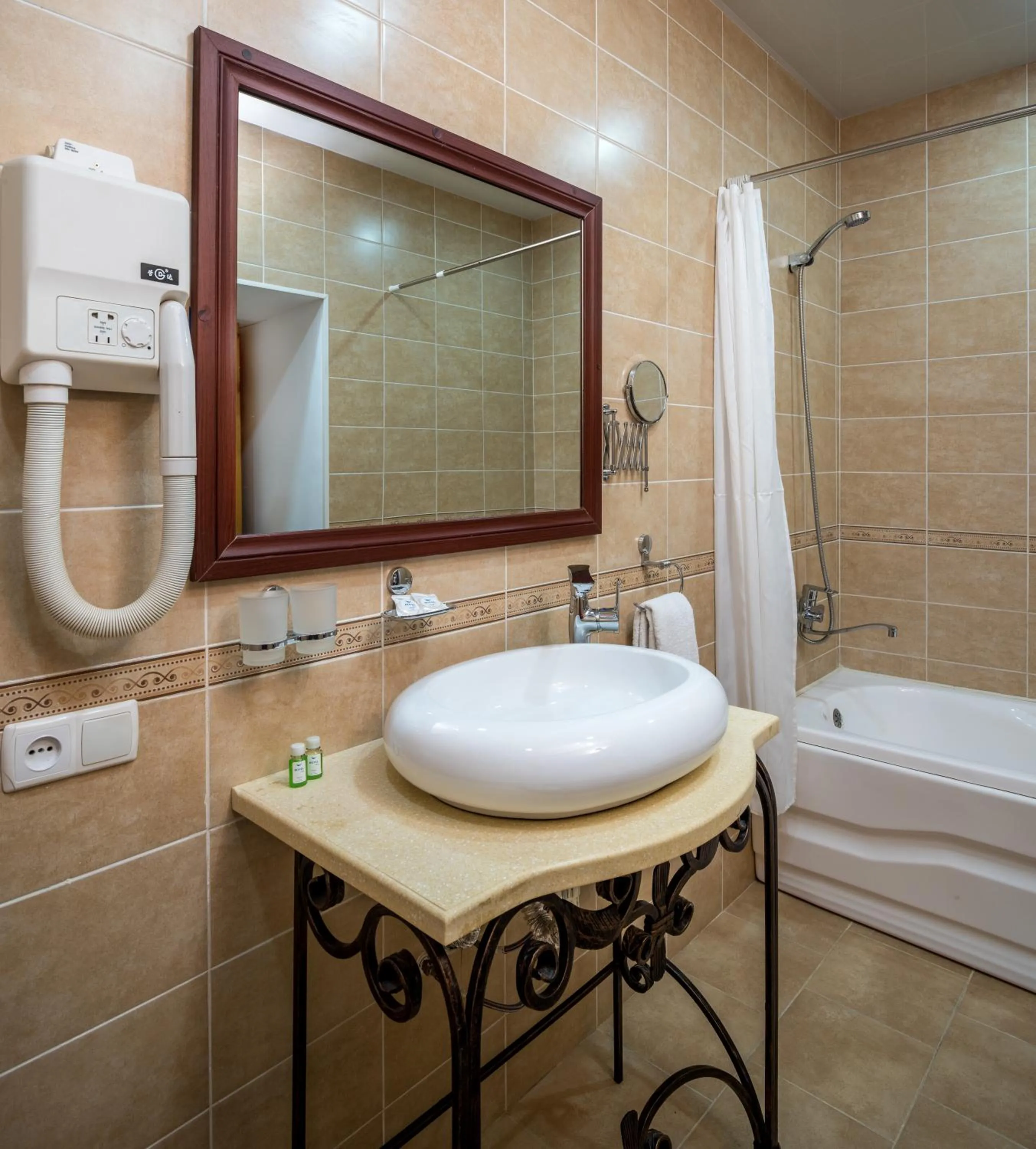 Orient Star Khiva Hotel- Madrasah Muhammad Aminkhan 1855