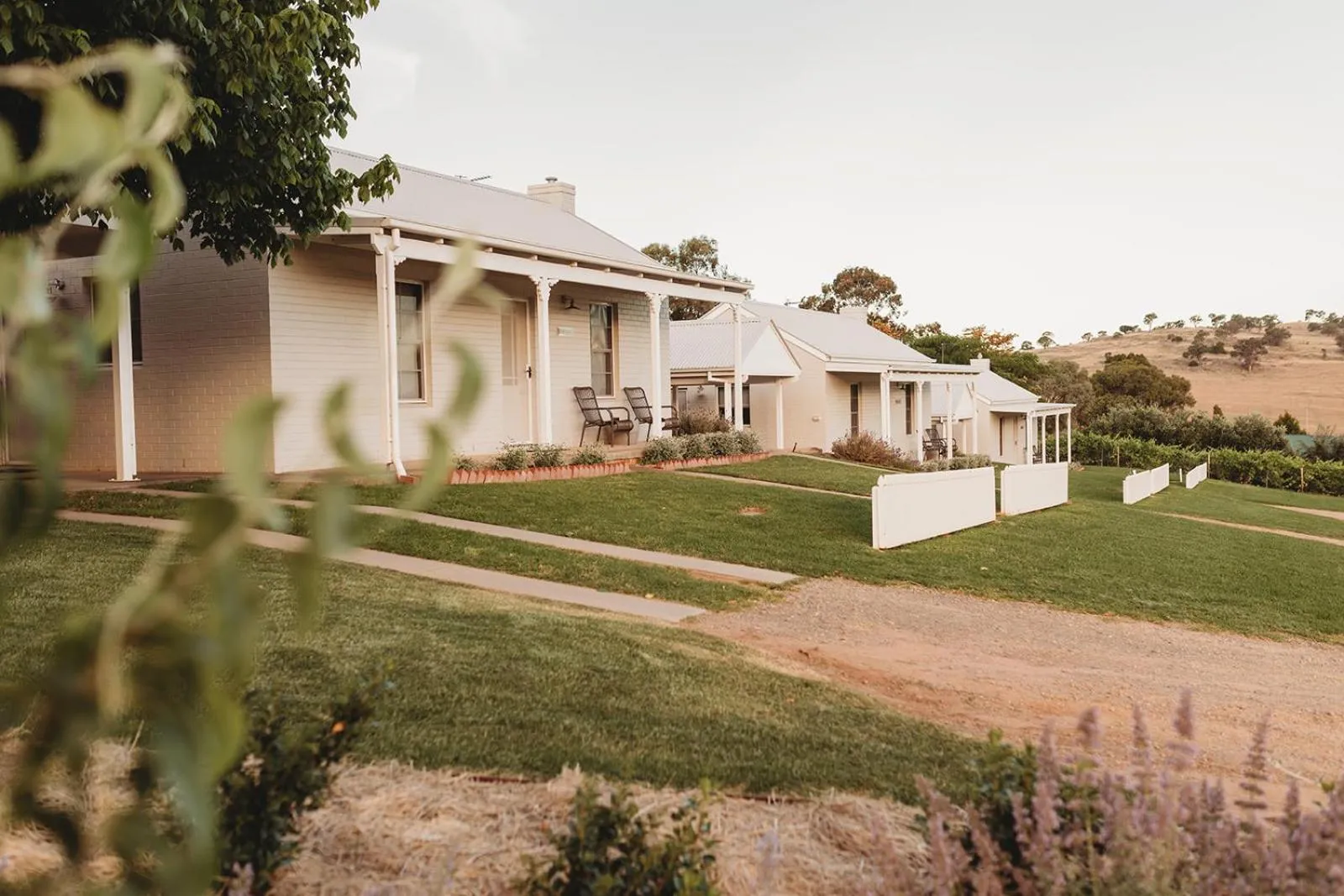 Property building in Wagga Wagga Country Cottages