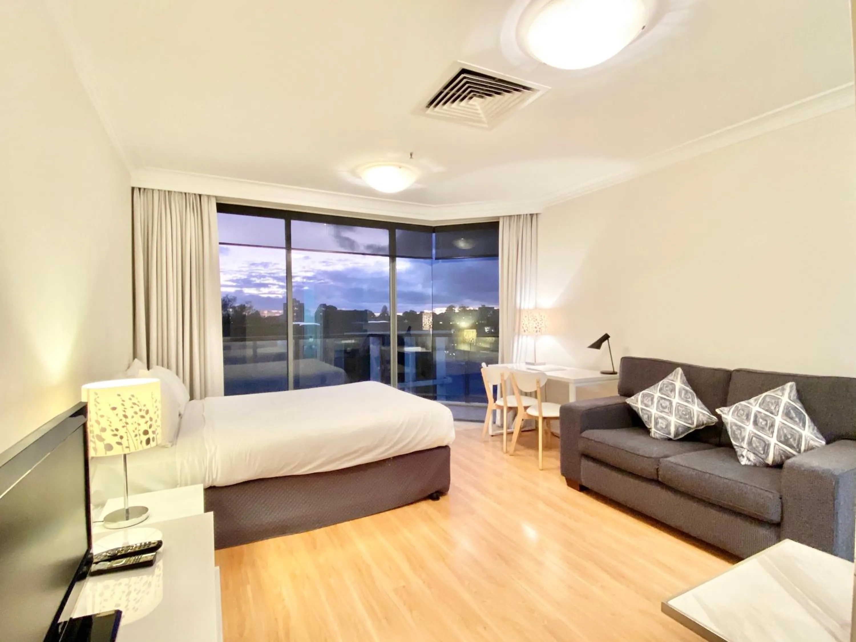 Bed in Milson Serviced Apartments