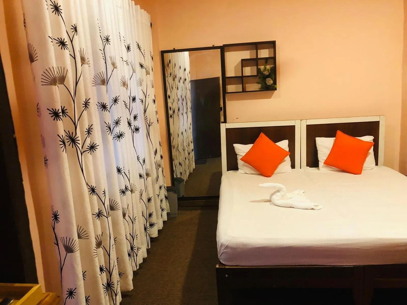 Bed in Cinnamon Airport Residencies