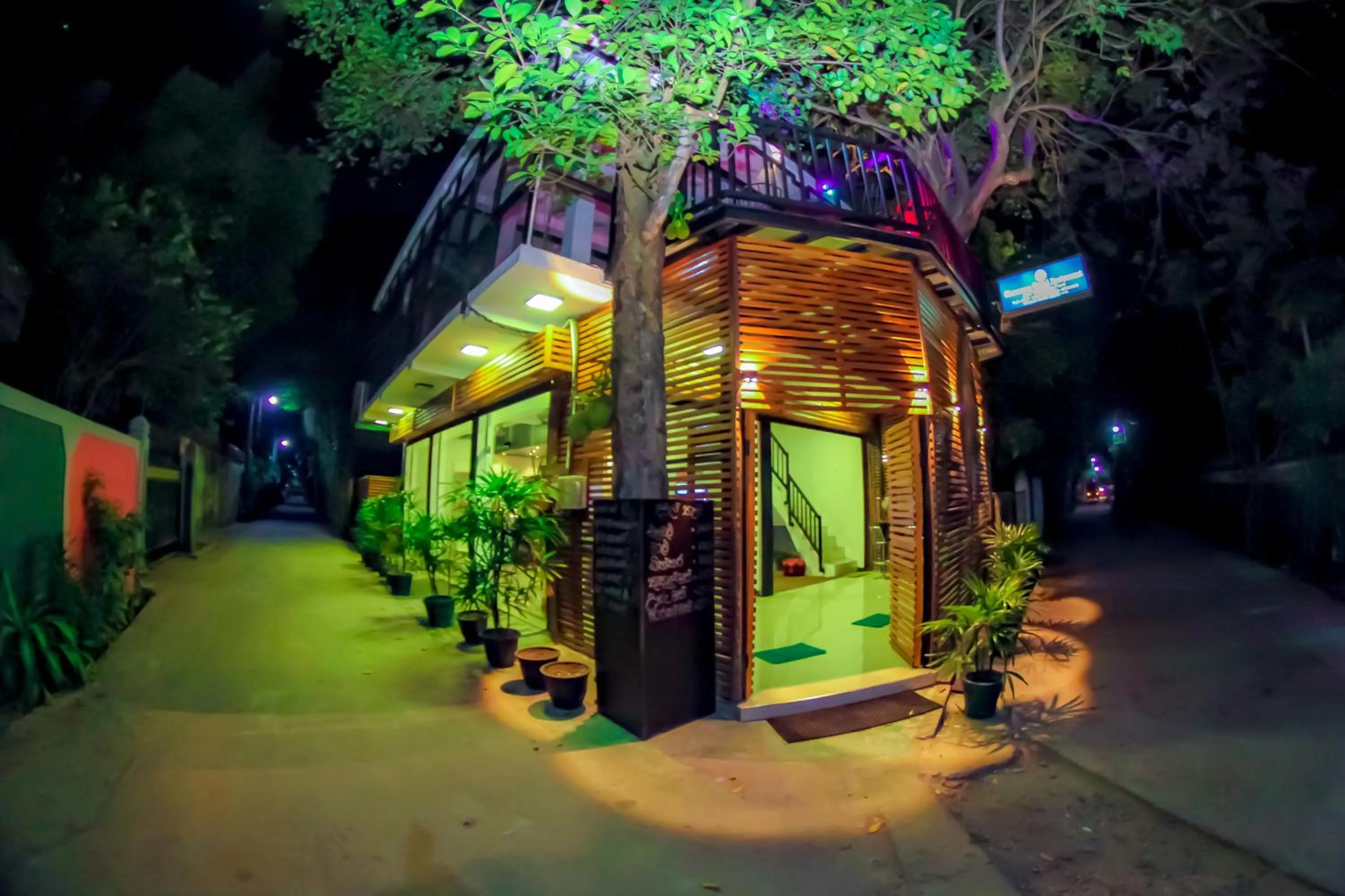 Cinnamon Airport Residencies