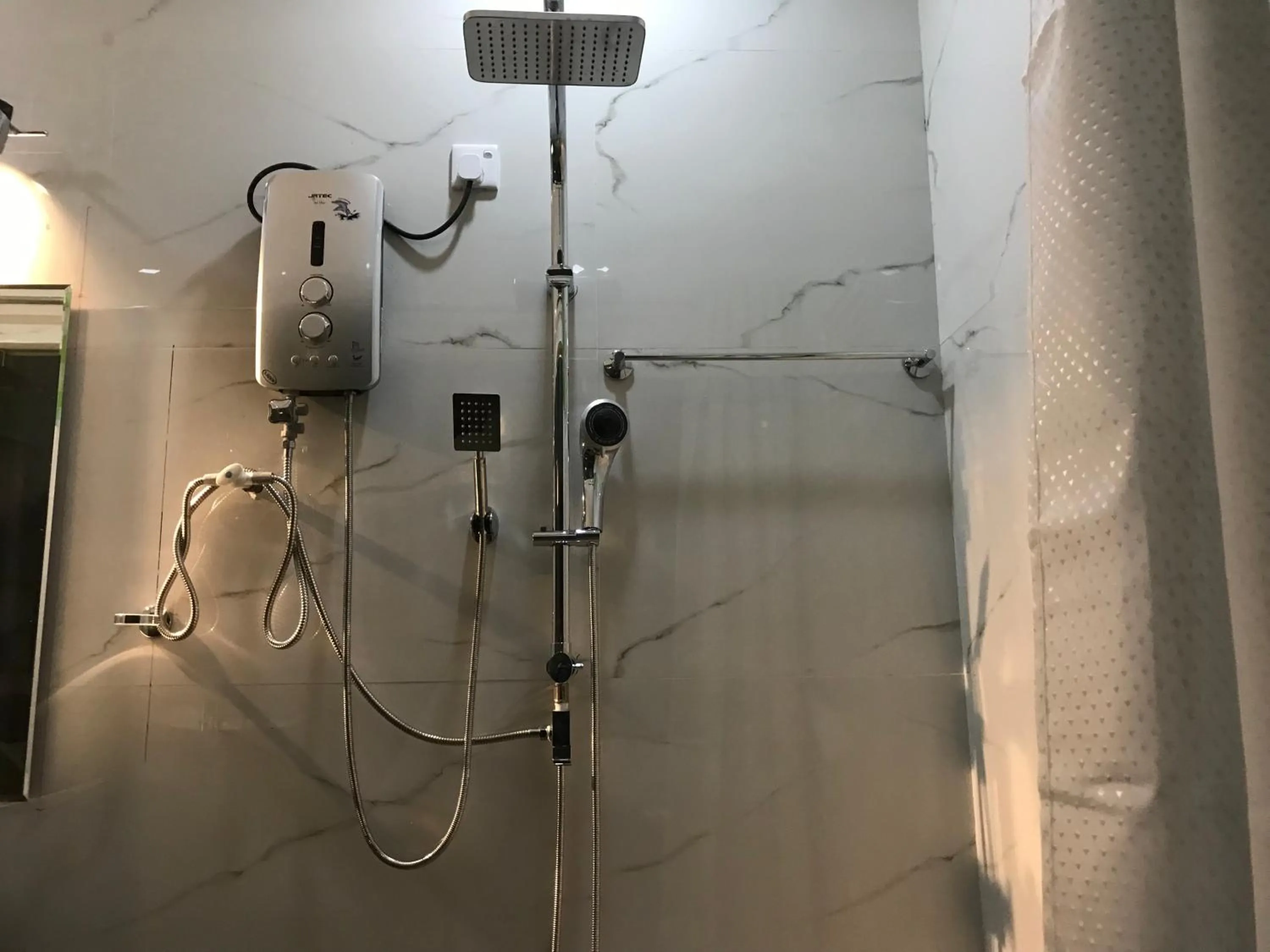 Cinnamon Airport Residencies