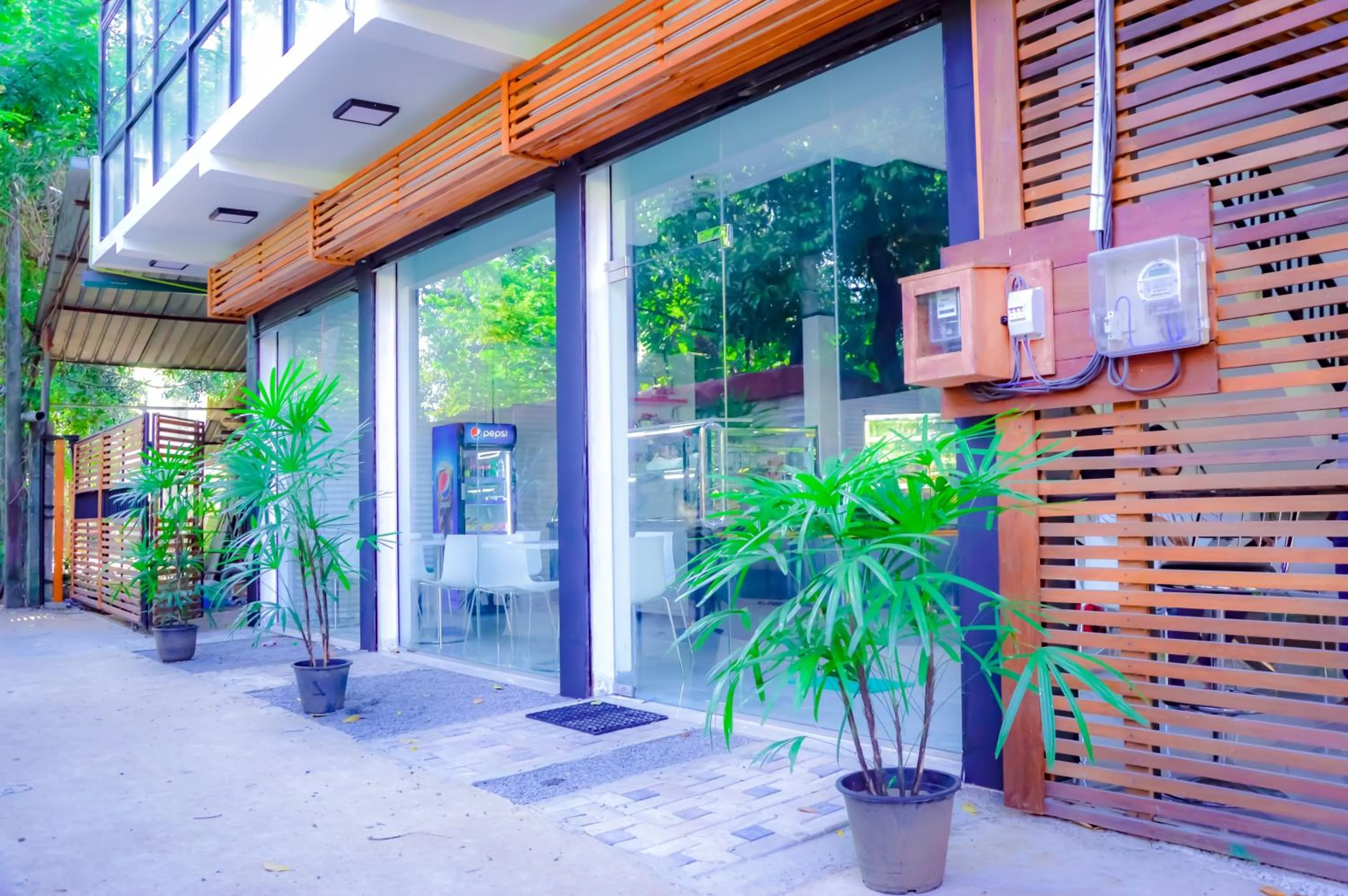 Business facilities in Cinnamon Airport Residencies