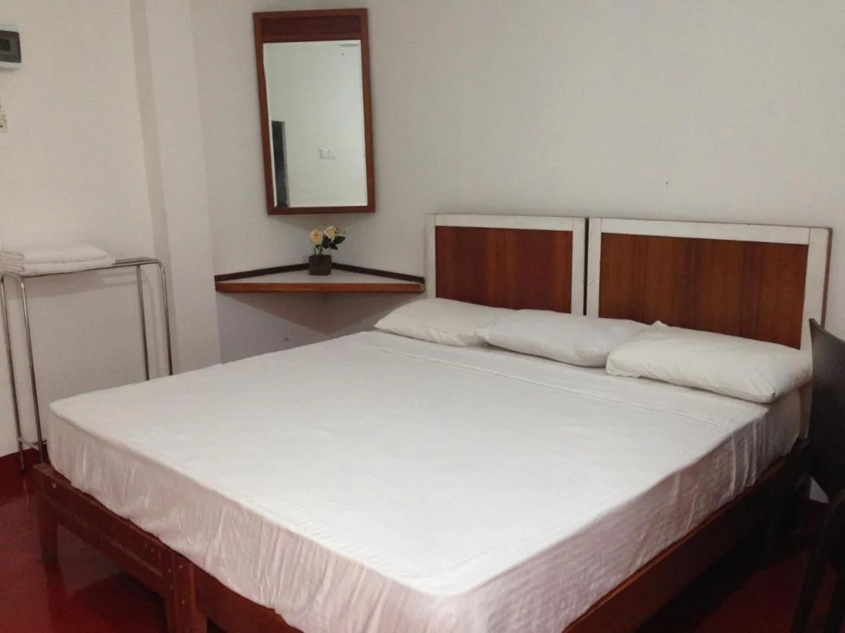 Bed in Cinnamon Airport Residencies