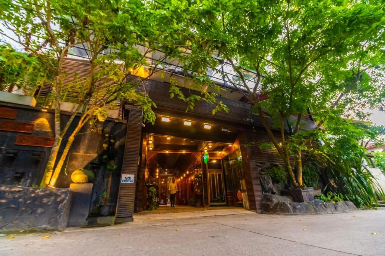 Cinnamon Airport Residencies