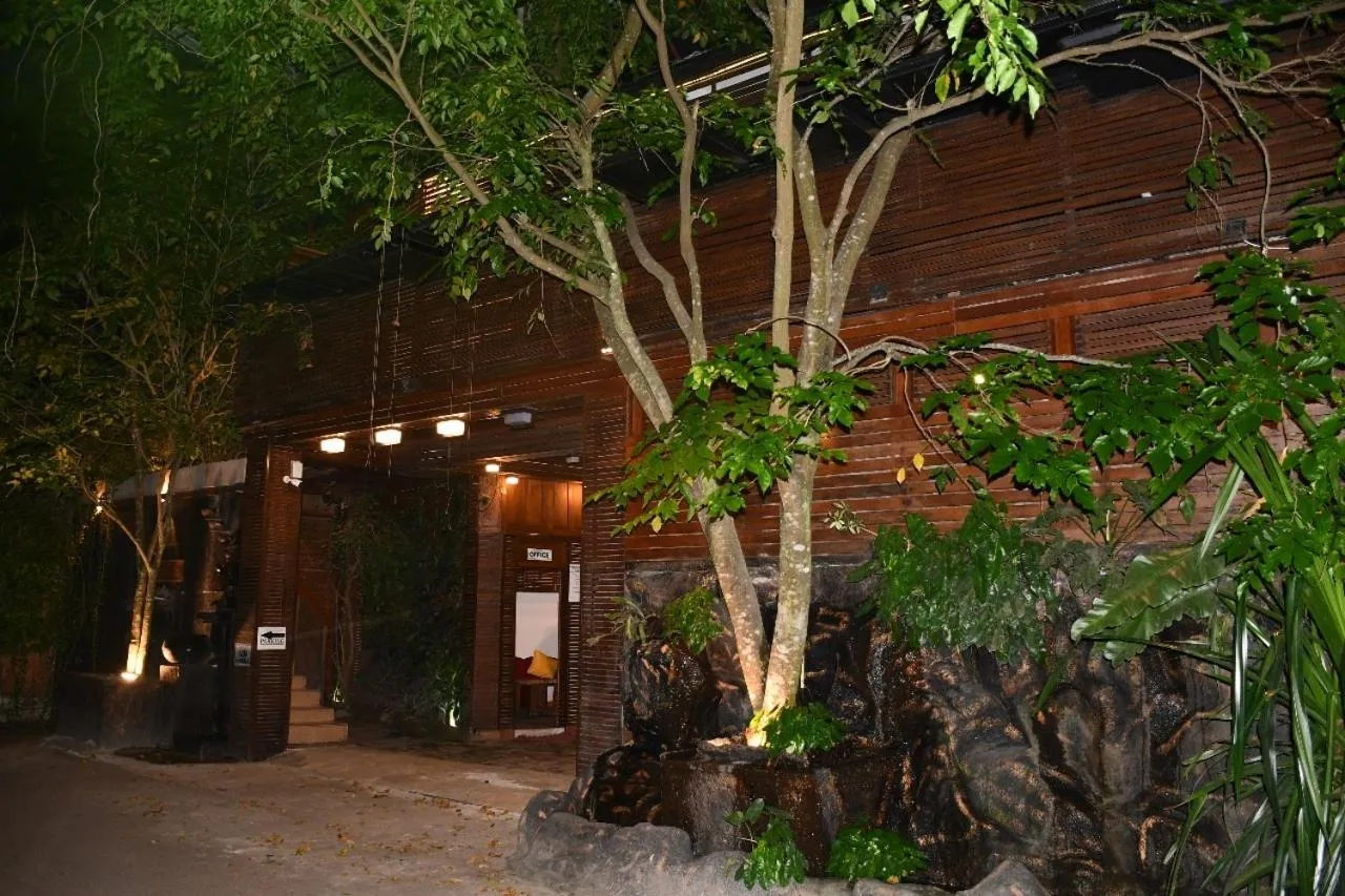 Cinnamon Airport Residencies