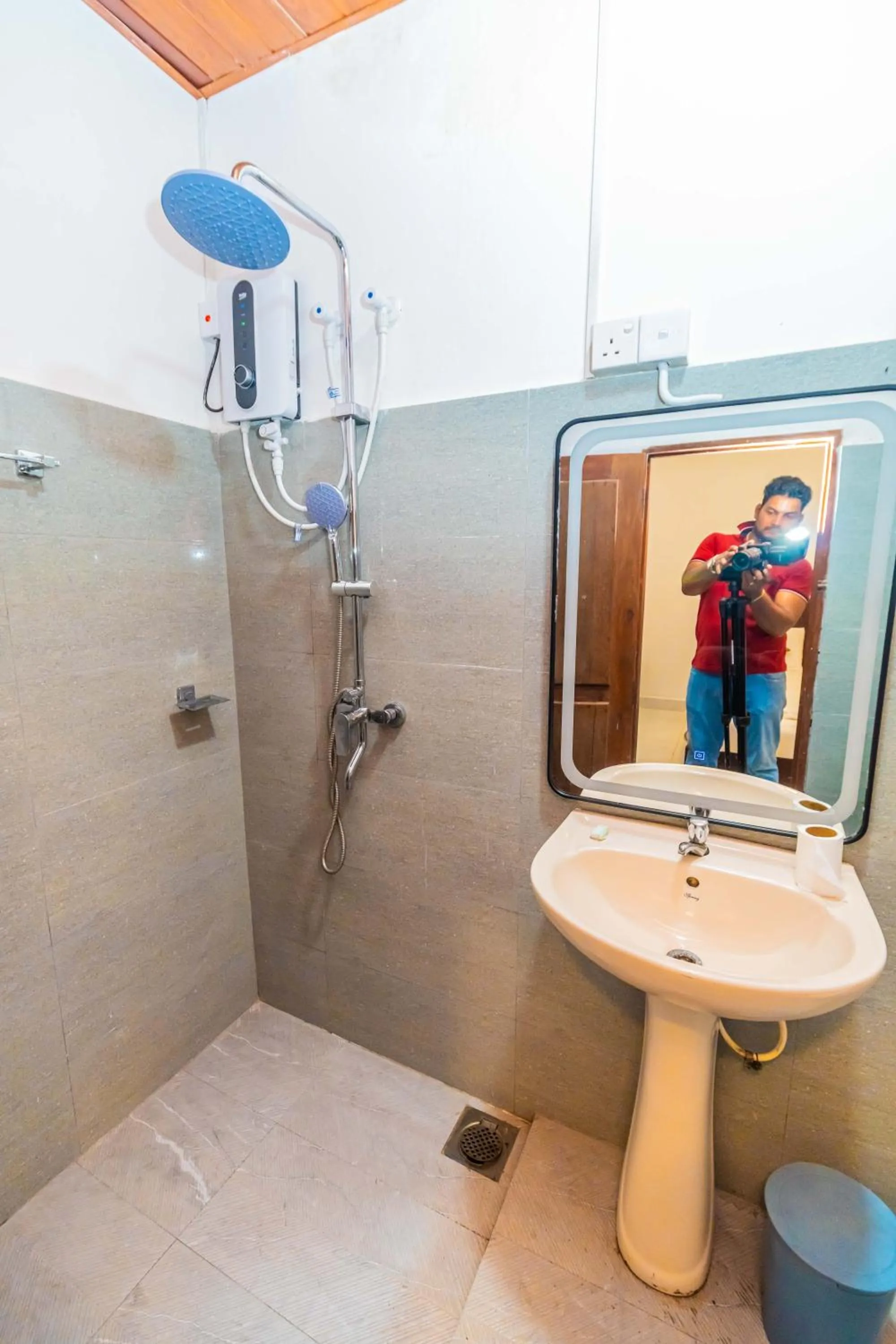 Cinnamon Airport Residencies