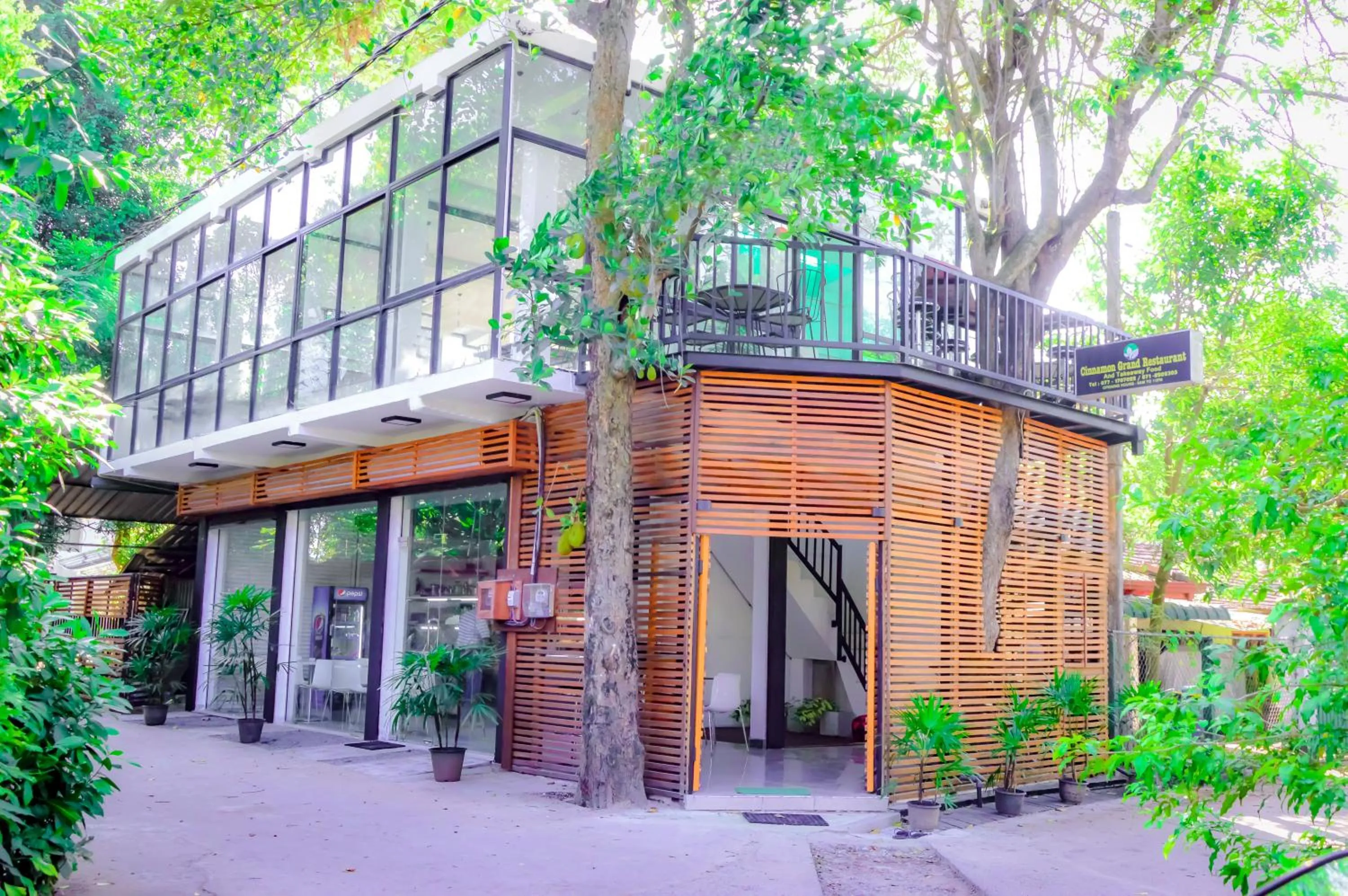 Business facilities in Cinnamon Airport Residencies