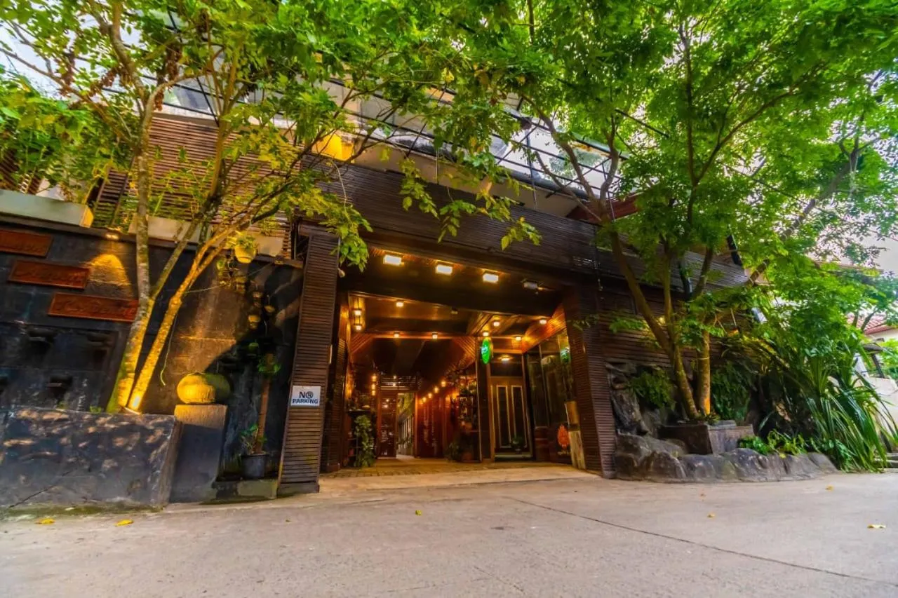 Cinnamon Airport Residencies