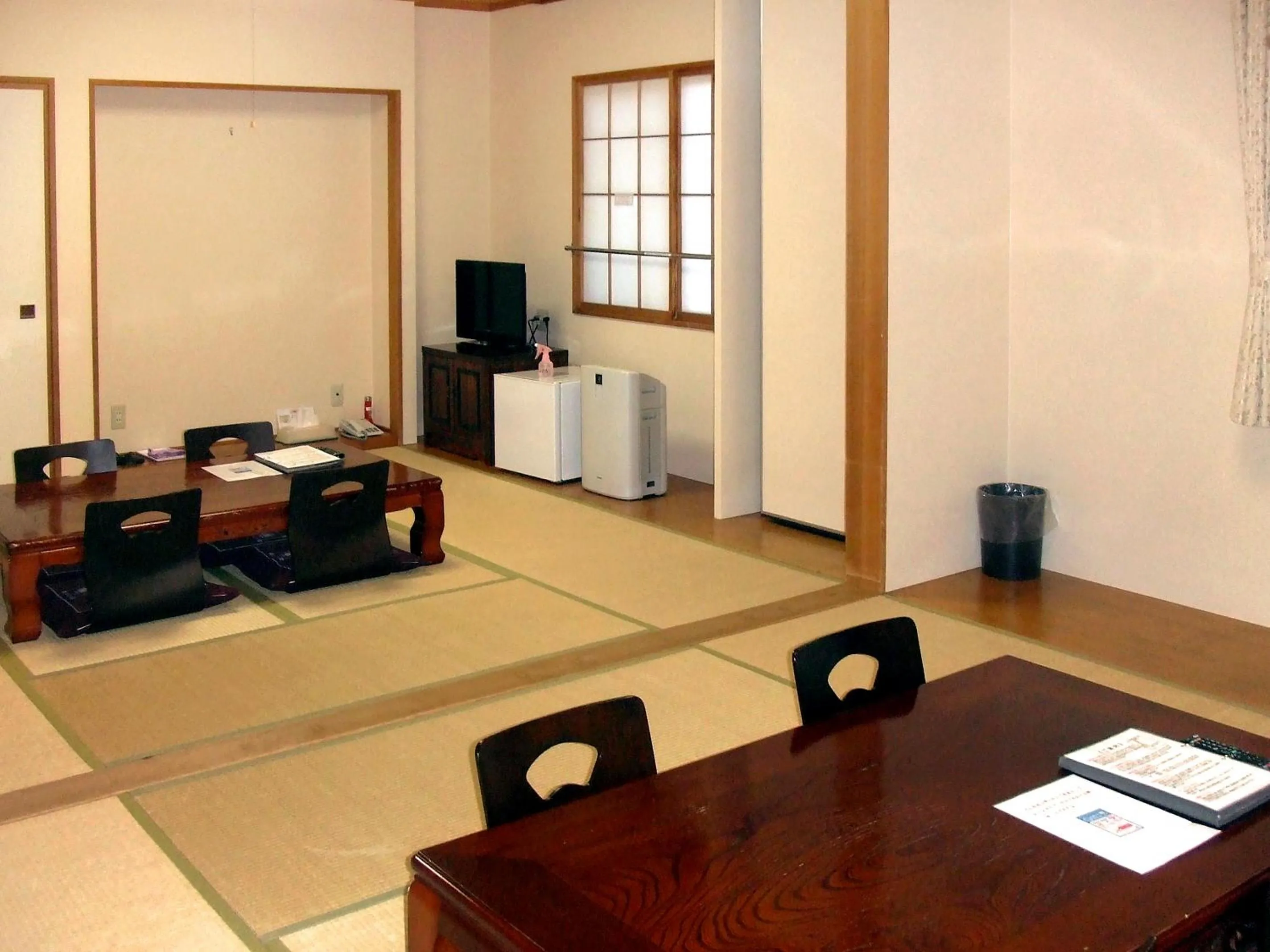 Photo of the whole room in Kobushi no Yu Atsuma